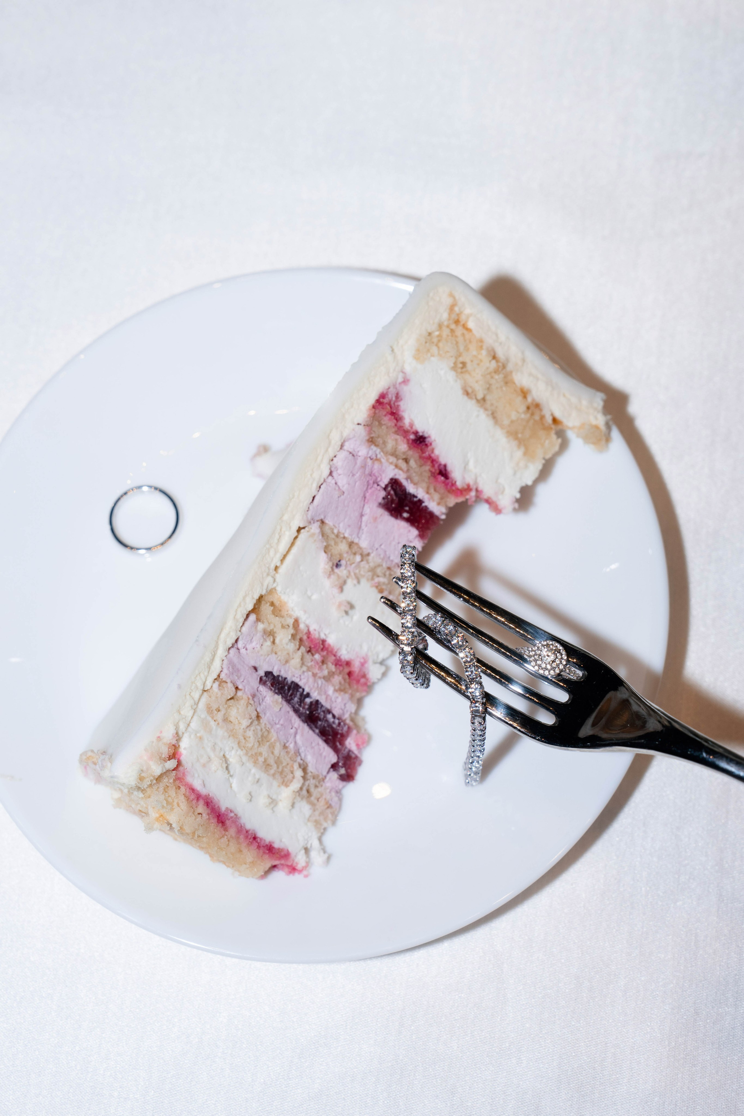 Romance Across Borders: Romania to Lake Como. Ioana Timis