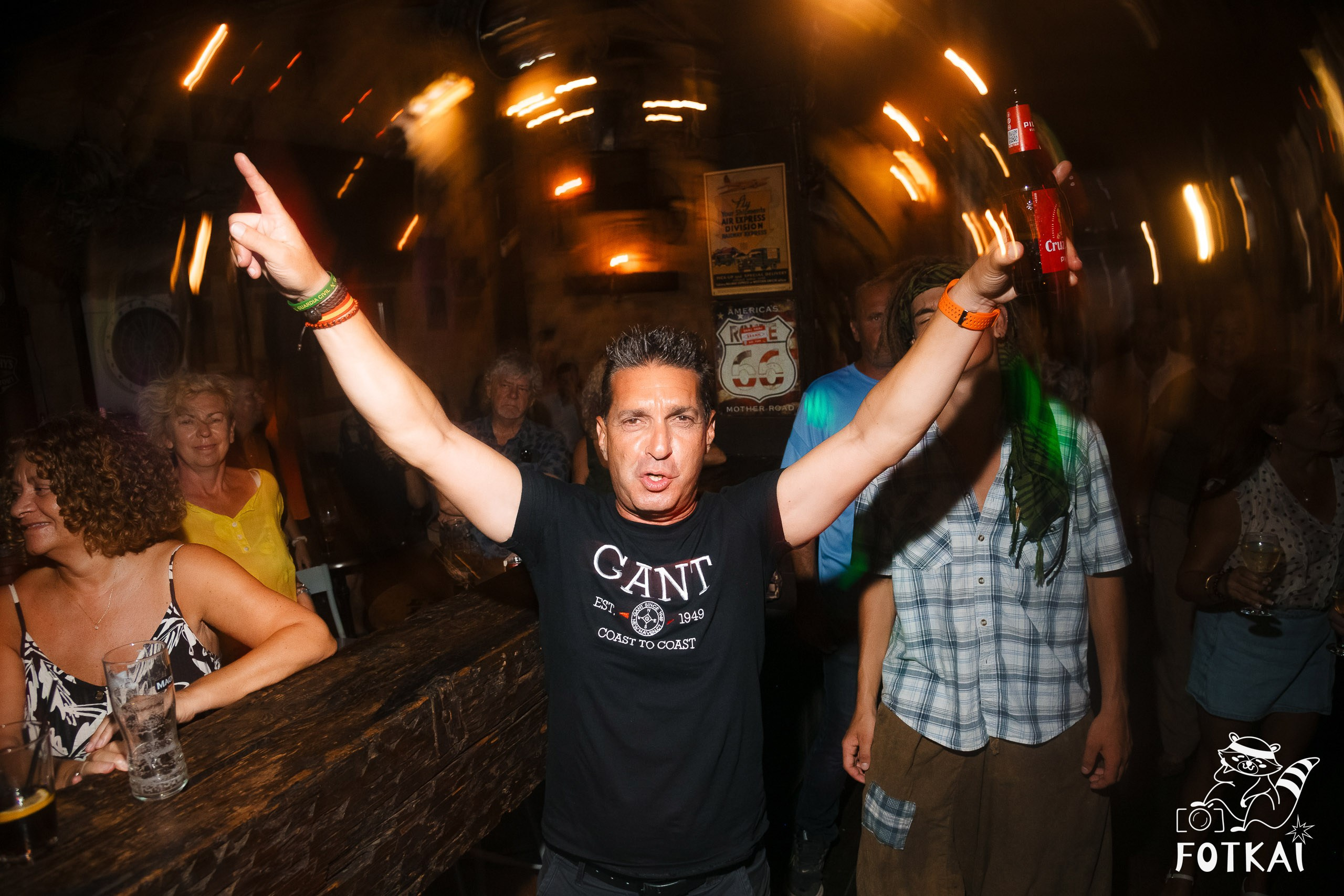 Indigo agitó El Paso Rock Bar en Torrevieja con una noche de rock puro, 2026 | FOTKAI