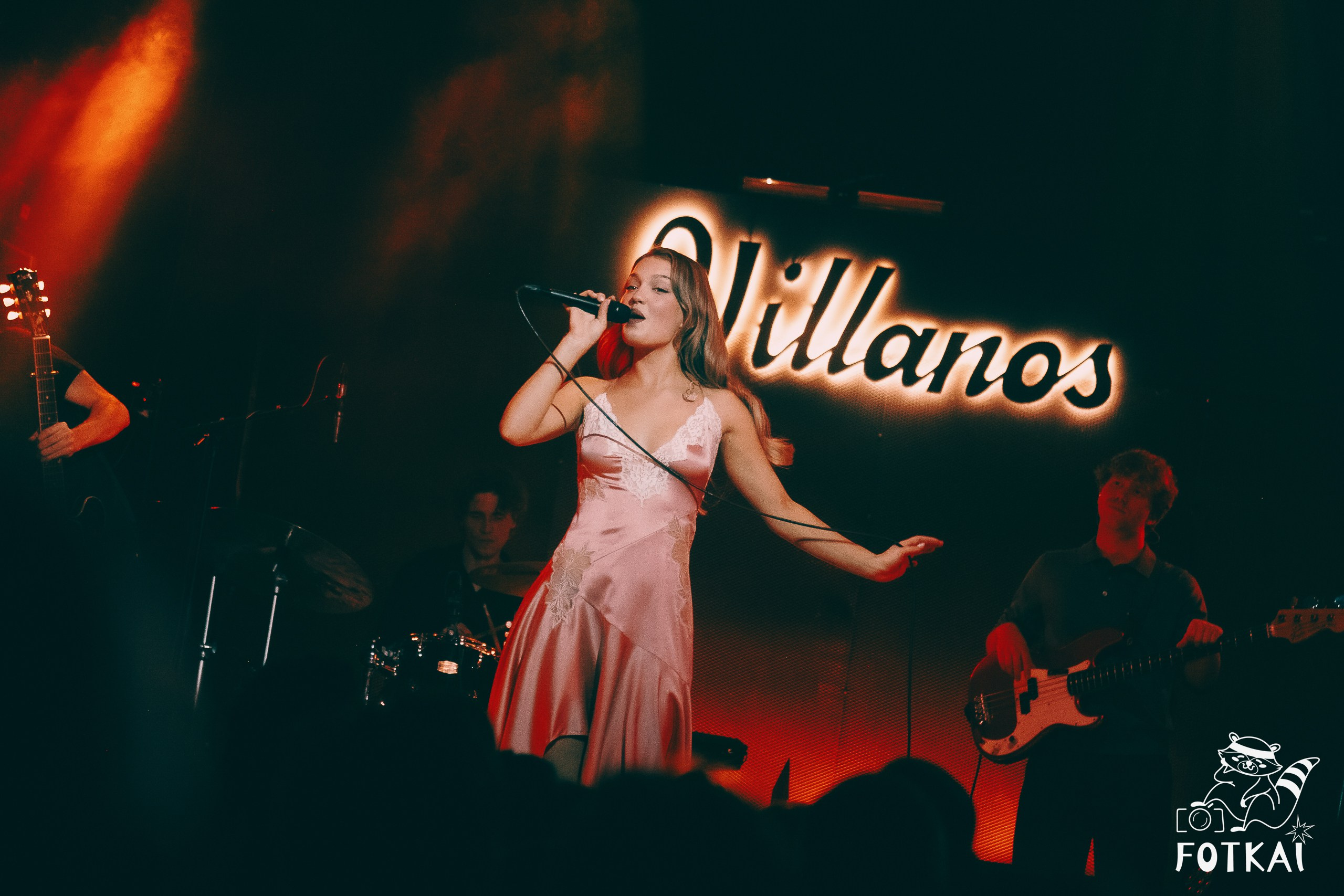 Isabel van Gelder debutó en España con su pop onírico en la Sala Villanos de Madrid, 2026 | FOTKAI