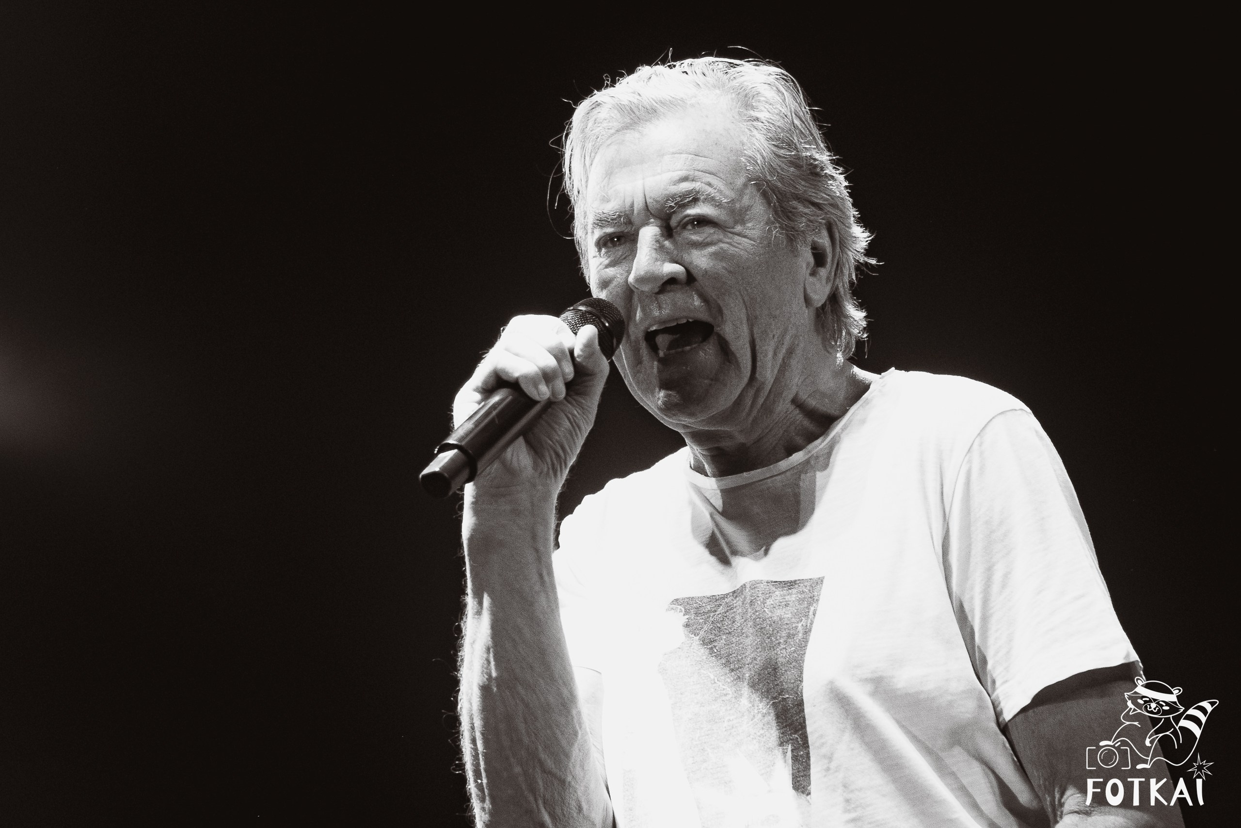 Deep Purple Rock Madrid’s Movistar Arena: Concert Photos of the Hard Rock Legends, 2026 | FOTKAI
