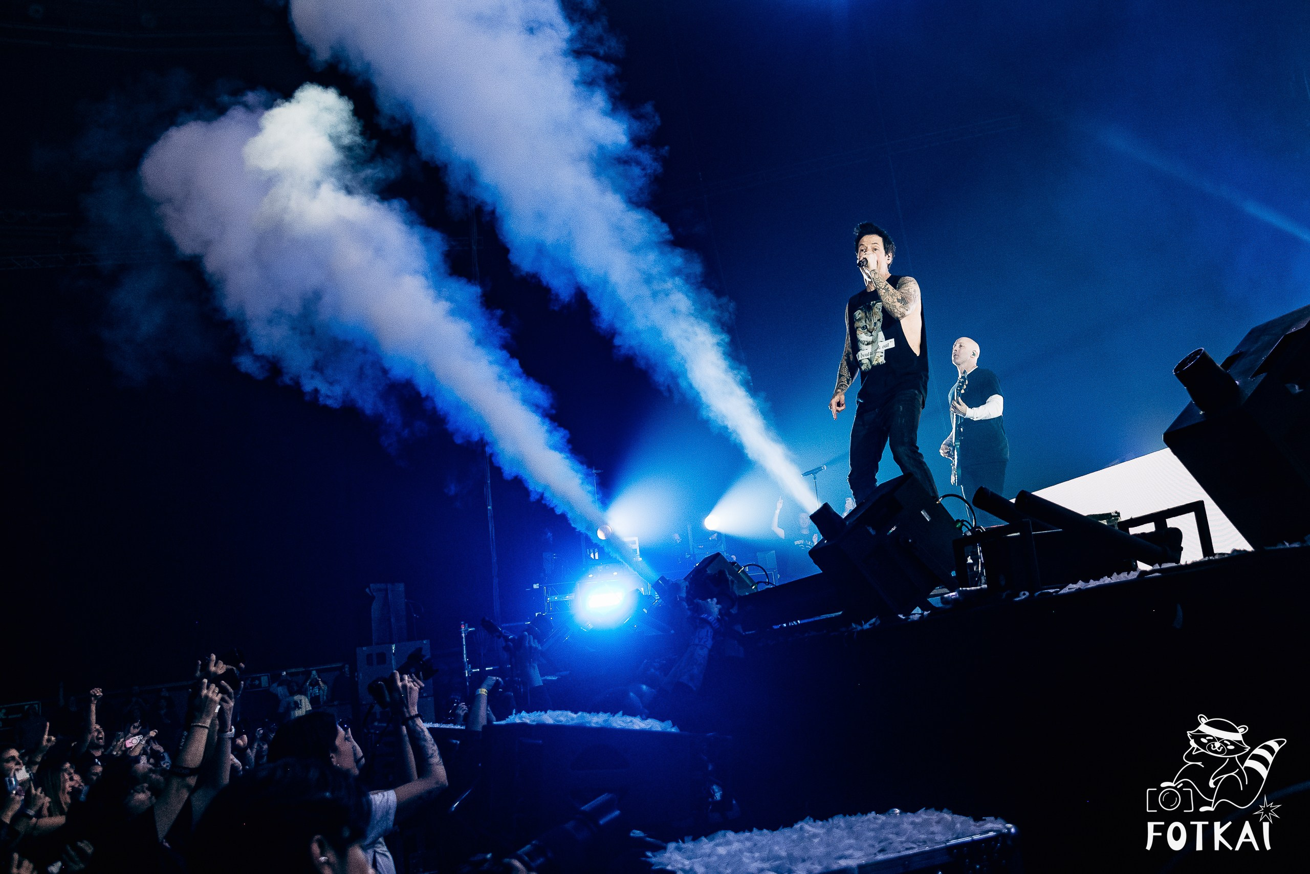 Simple Plan Marked 25 Years at Palacio Vistalegre in Madrid: Pop-Punk Concert Photos, 2026 | FOTKAI