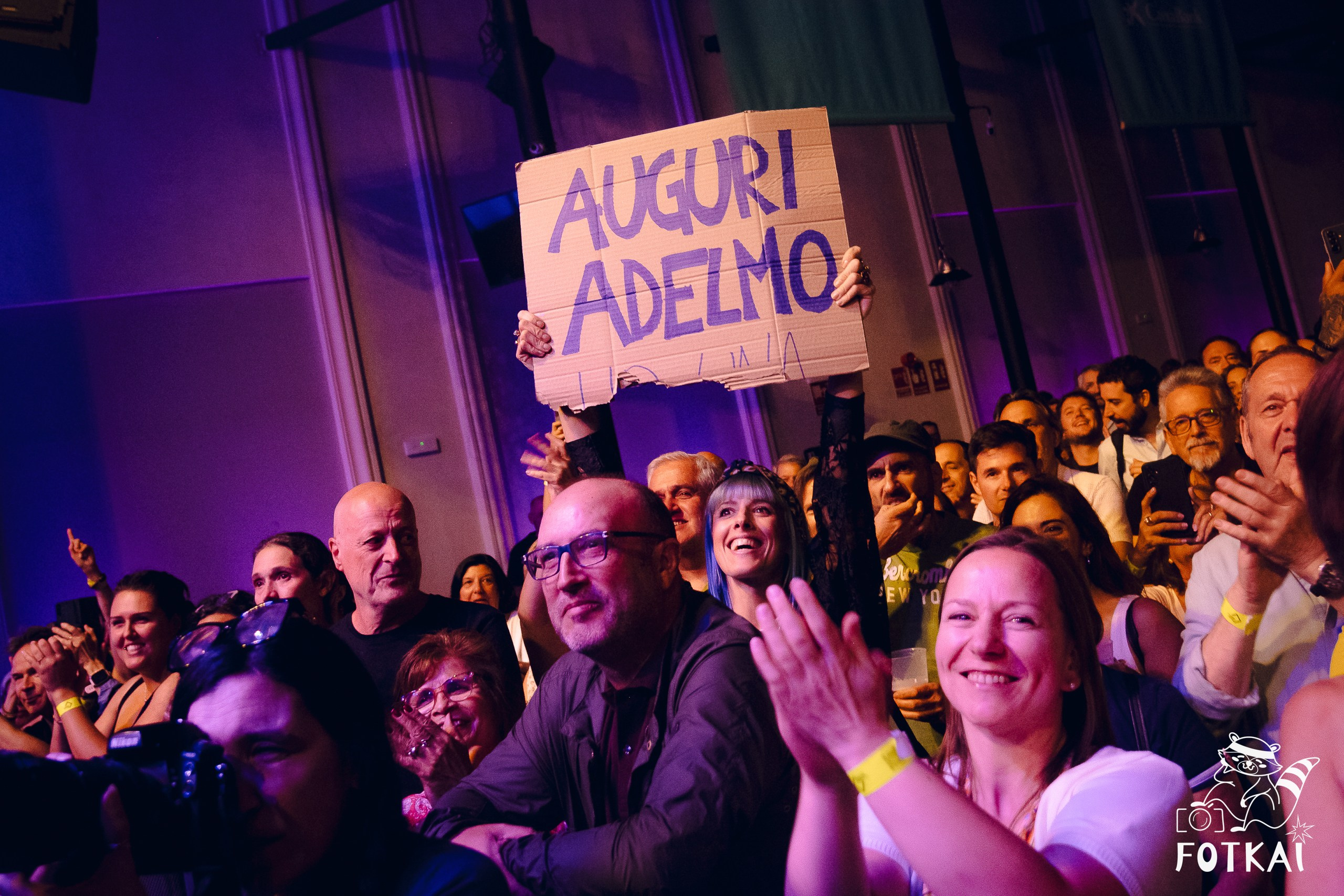 Zucchero celebró 25 años de «Baila (Sexy Thing)» en el Príncipe Pío de Madrid — Fotos, 2026 | FOTKAI