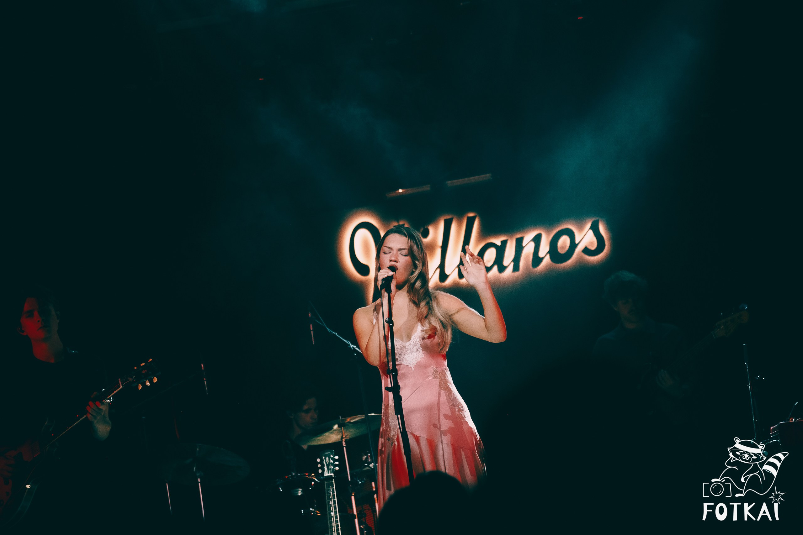 Isabel van Gelder debutó en España con su pop onírico en la Sala Villanos de Madrid, 2026 | FOTKAI