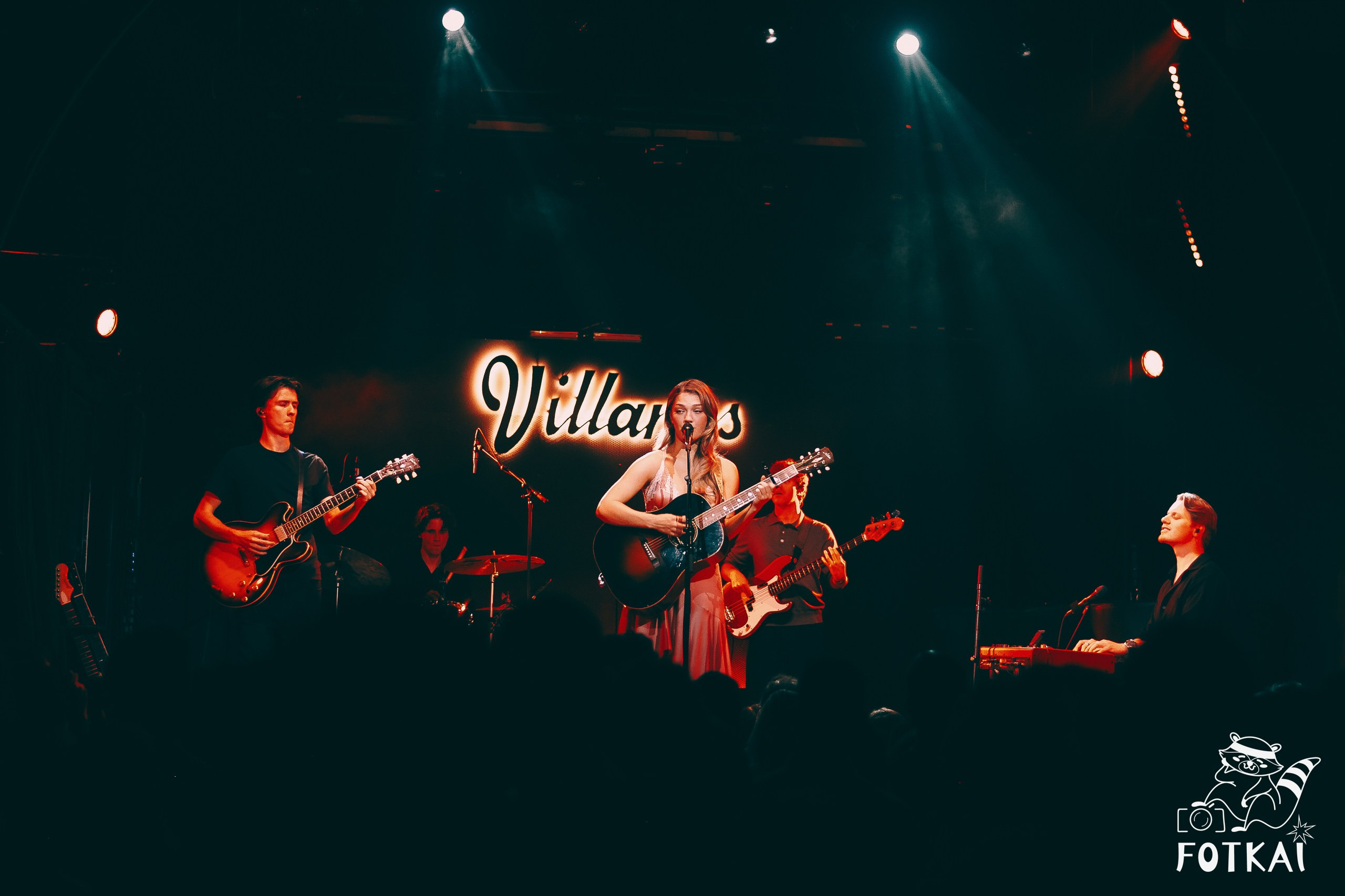 Isabel van Gelder debutó en España con su pop onírico en la Sala Villanos de Madrid, 2026 | FOTKAI
