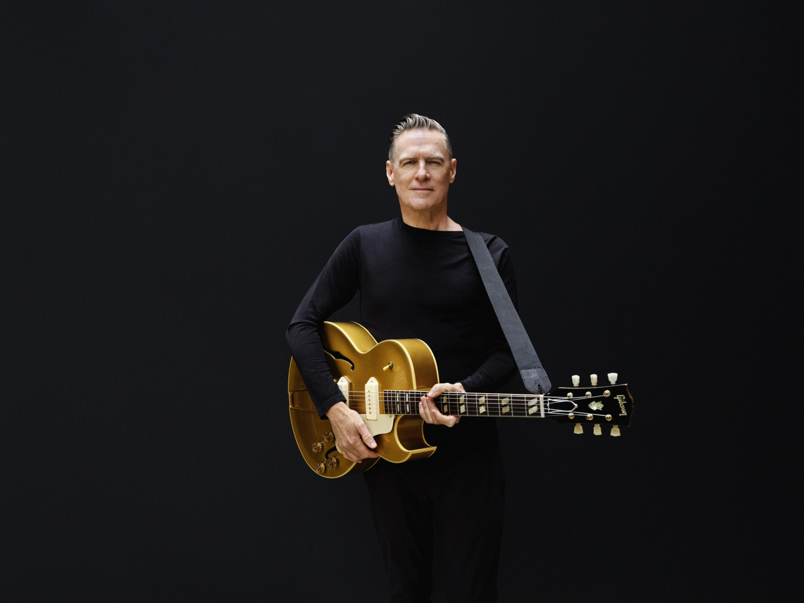 El legendario Bryan Adams traerá su gira «Roll With The Punches 2026» a siete ciudades españolas | FOTKAI