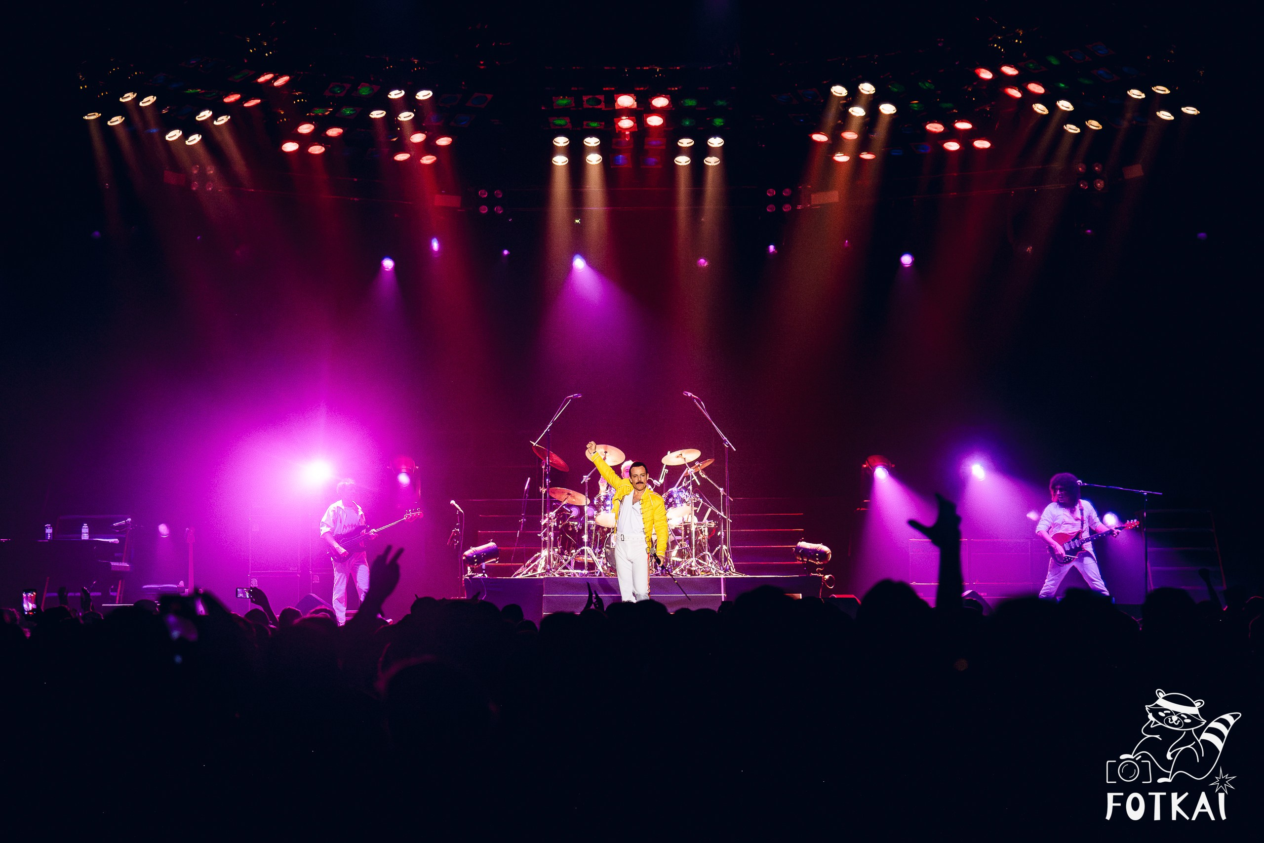 God Save The Queen en Movistar Arena de Madrid: fotos del concierto tributo a Queen, 2026 | FOTKAI