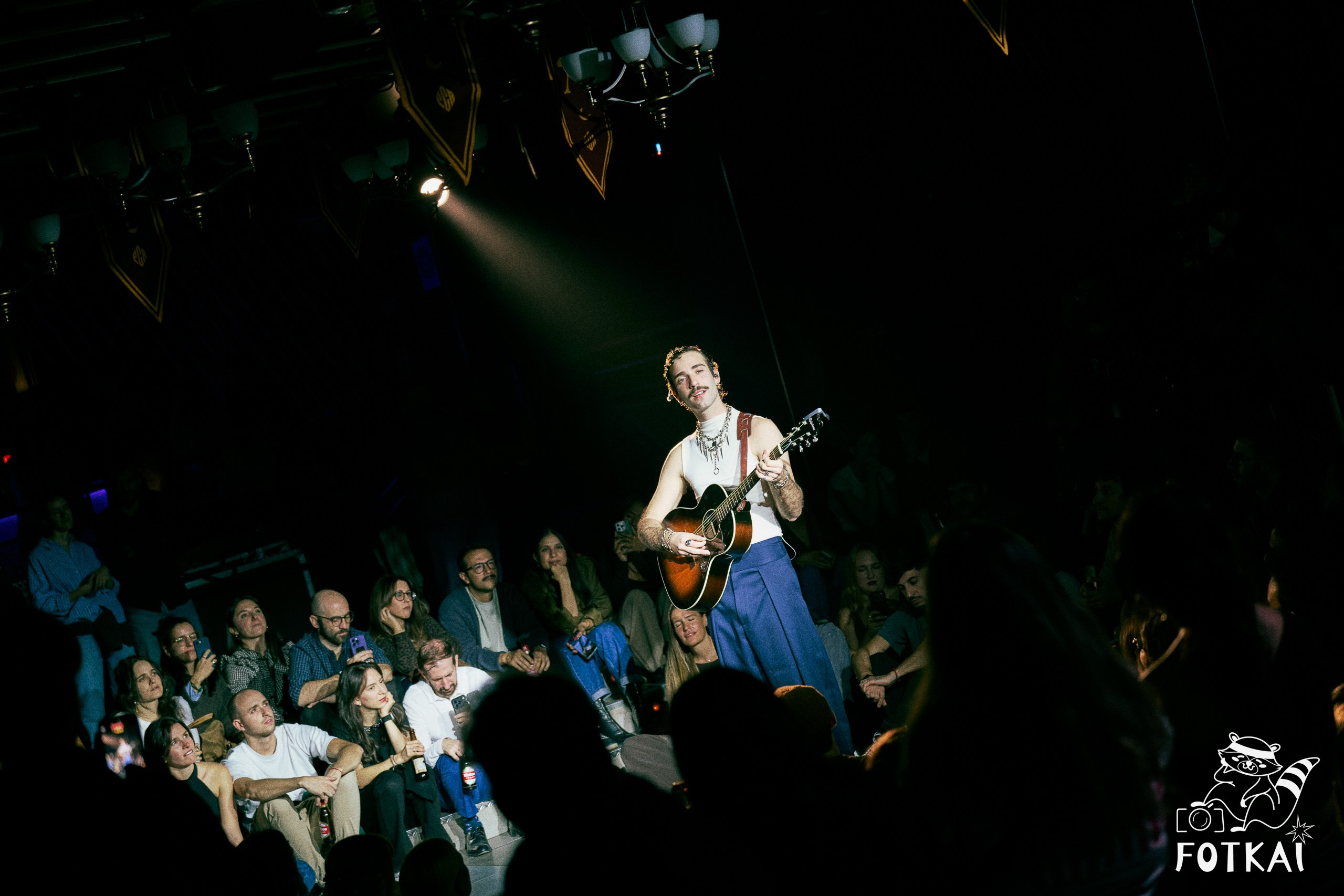 Santi Muk en Sala Copérnico de Madrid: fotos del concierto de nueva canción argentina, 2026 | FOTKAI