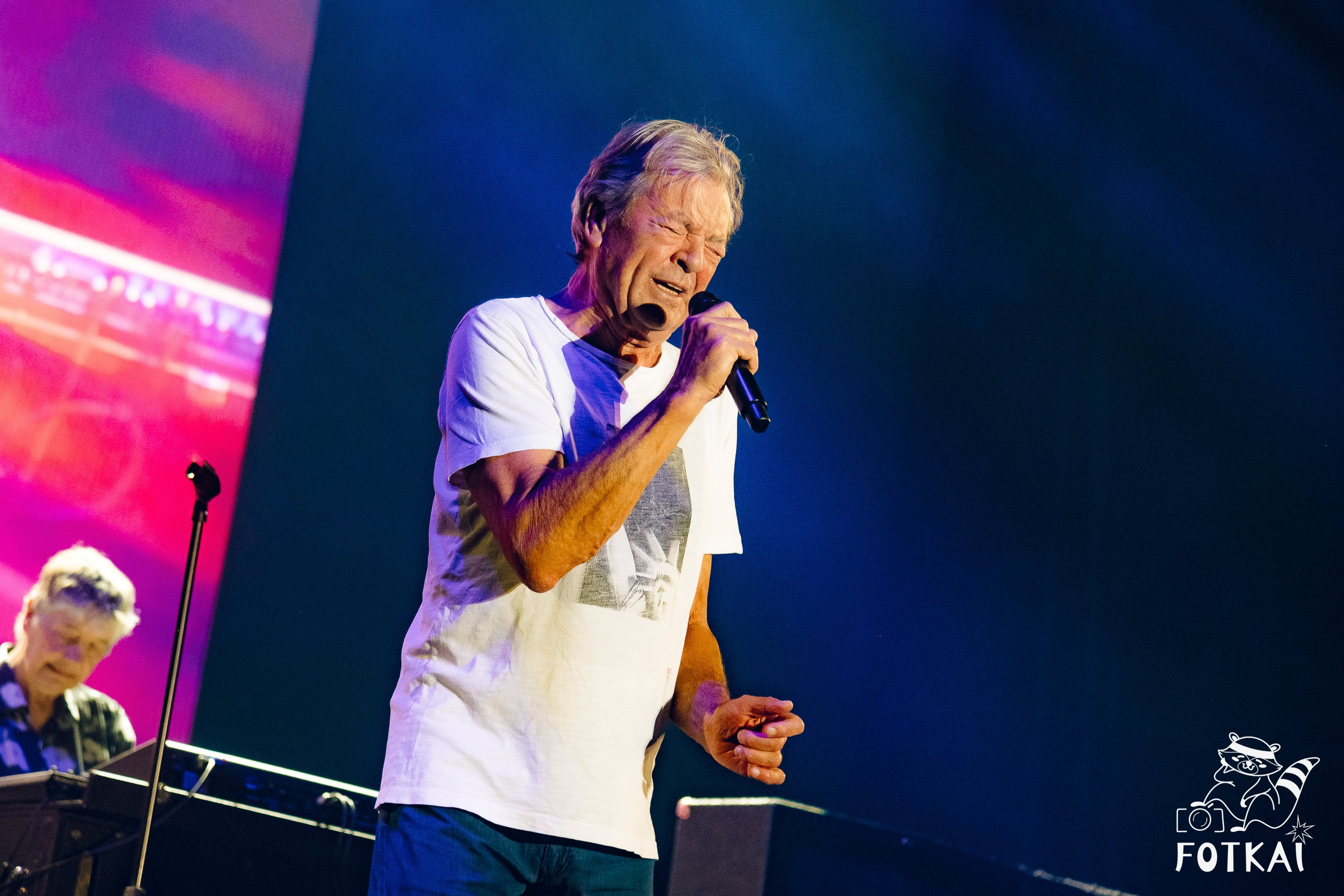 Deep Purple Rock Madrid’s Movistar Arena: Concert Photos of the Hard Rock Legends, 2026 | FOTKAI