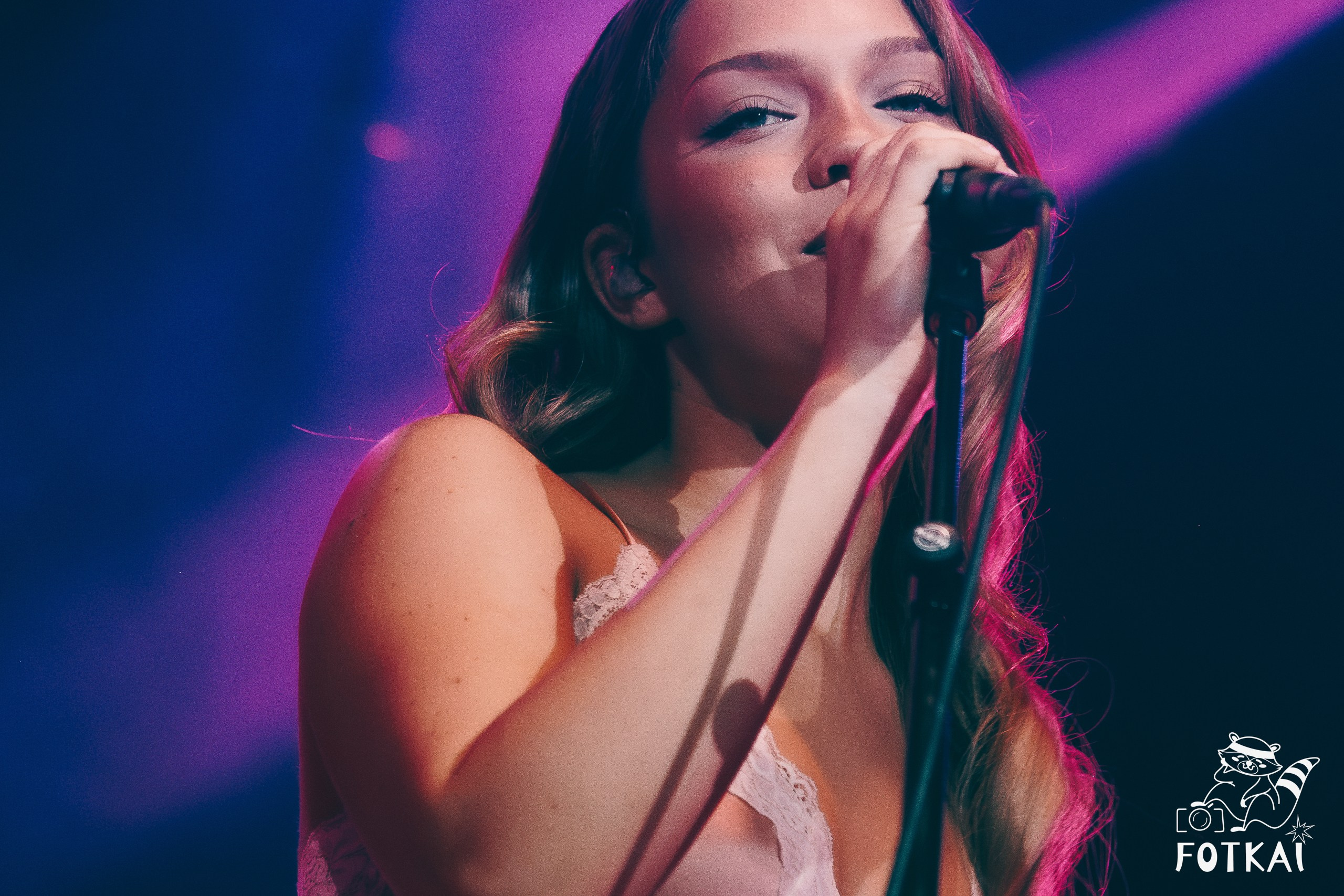 Isabel van Gelder debutó en España con su pop onírico en la Sala Villanos de Madrid, 2026 | FOTKAI