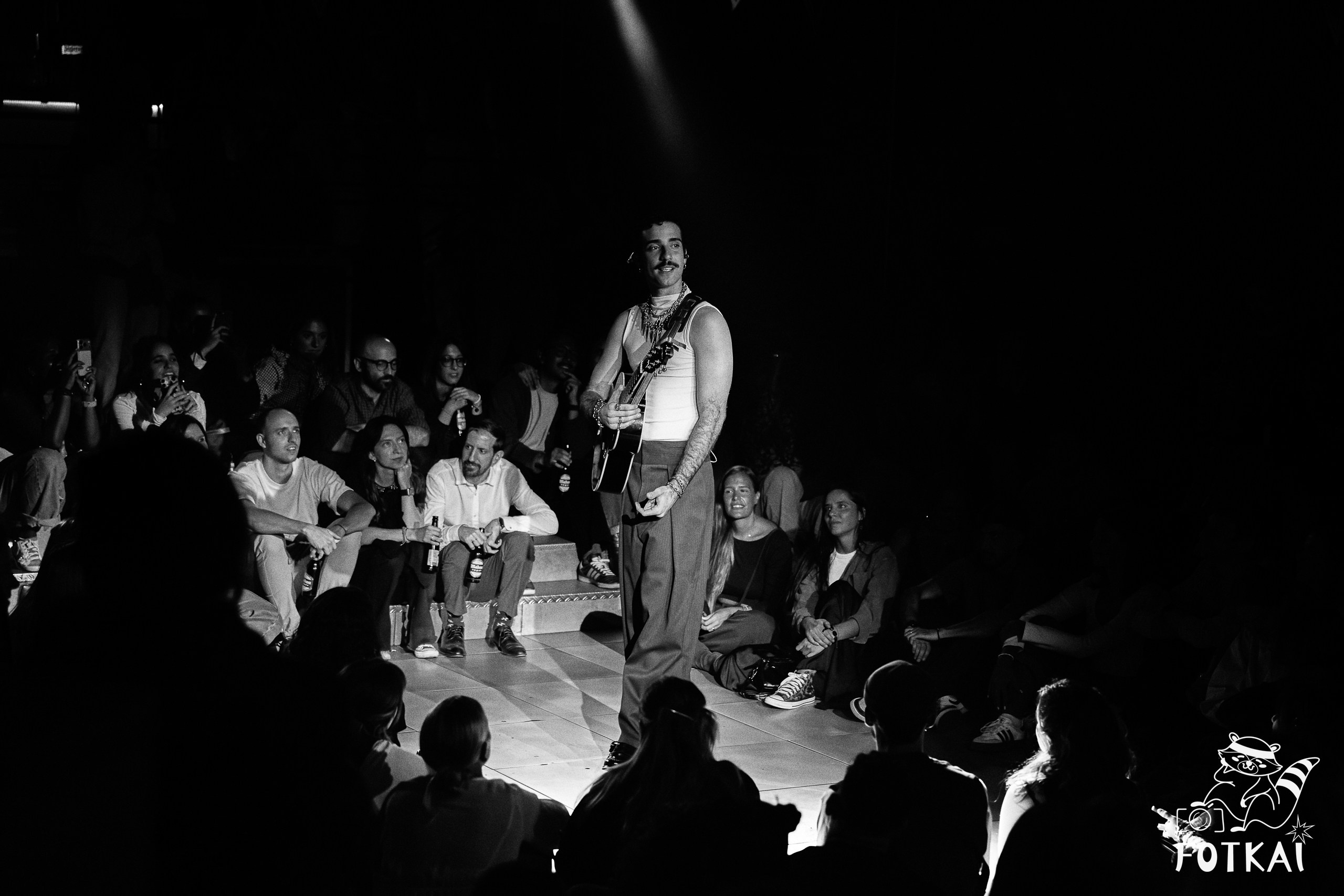 Santi Muk en Sala Copérnico de Madrid: fotos del concierto de nueva canción argentina, 2026 | FOTKAI