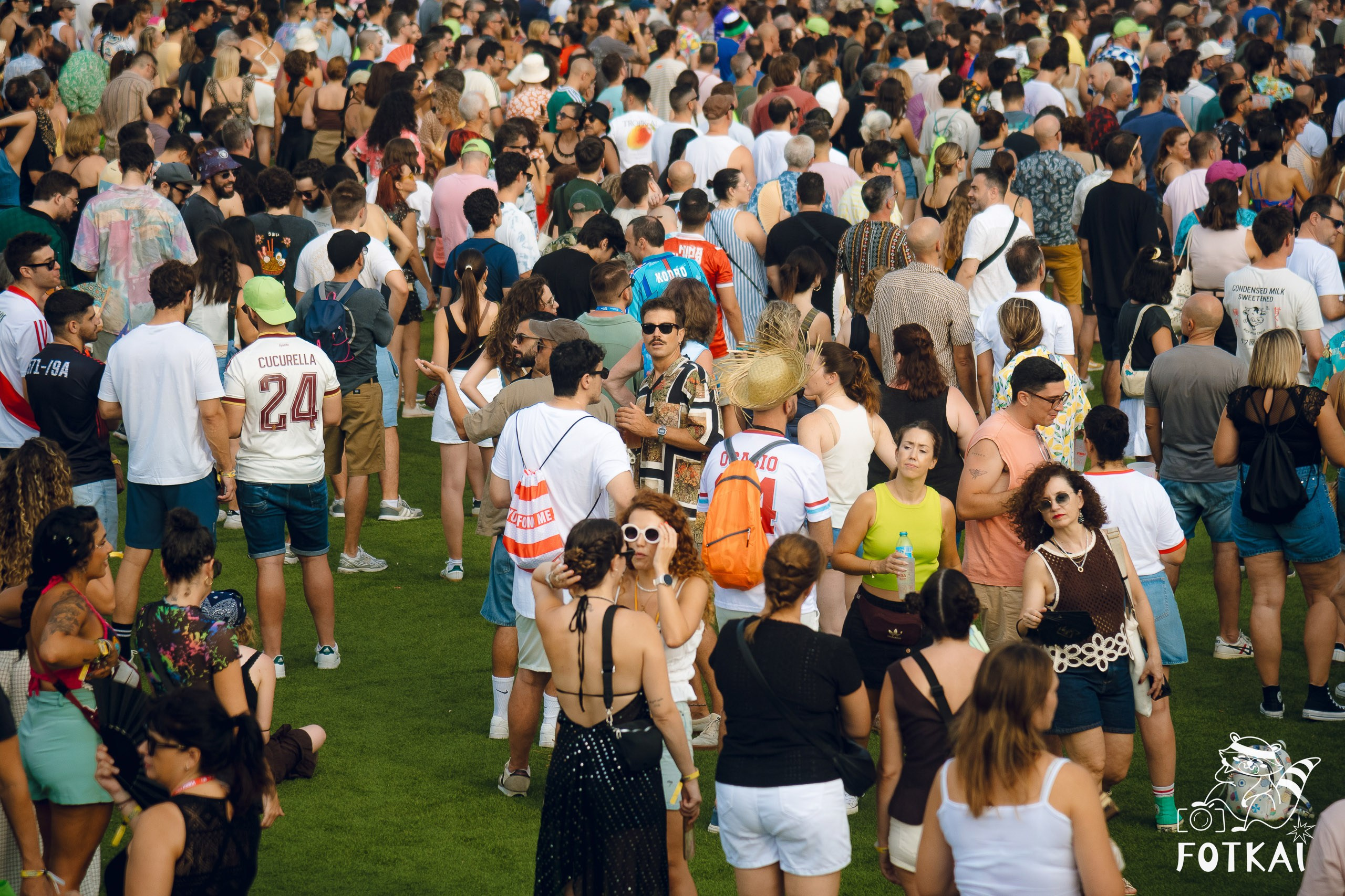 Low Festival 2026 — найди свои фото со второго дня и скачай бесплатно в Торревьехе | FOTKAI