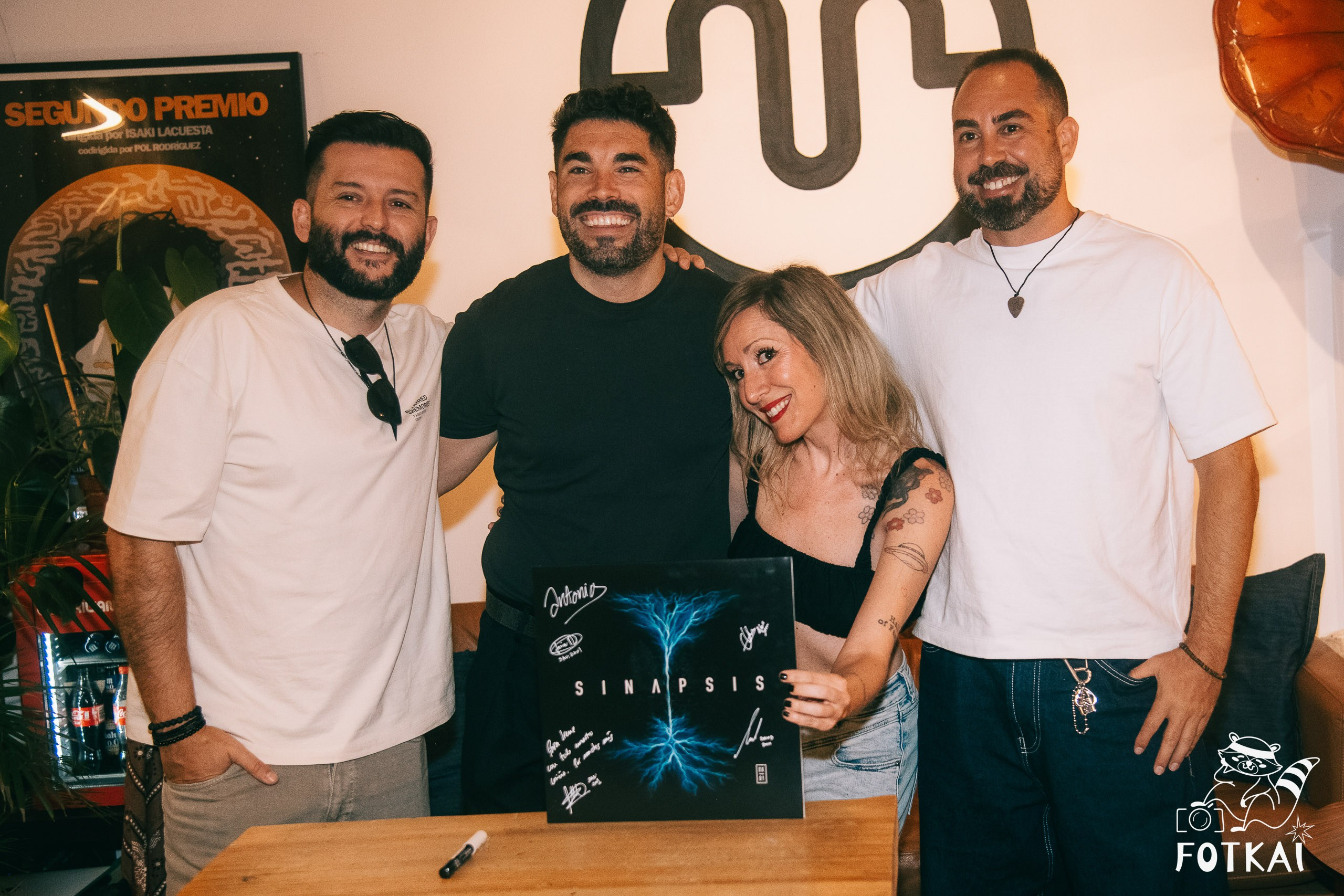 Diagnóstico Binario Launched Sinapsis with an Intimate Acoustic Set at Marilians Records, Madrid, 2026 | FOTKAI