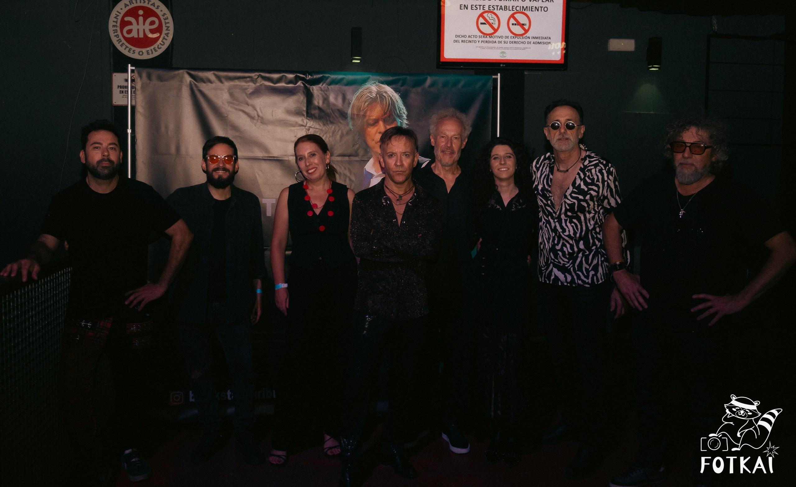 Blackstars revivió a David Bowie con 8 músicos en escena en la Sala Custom de Sevilla, 2026 | FOTKAI