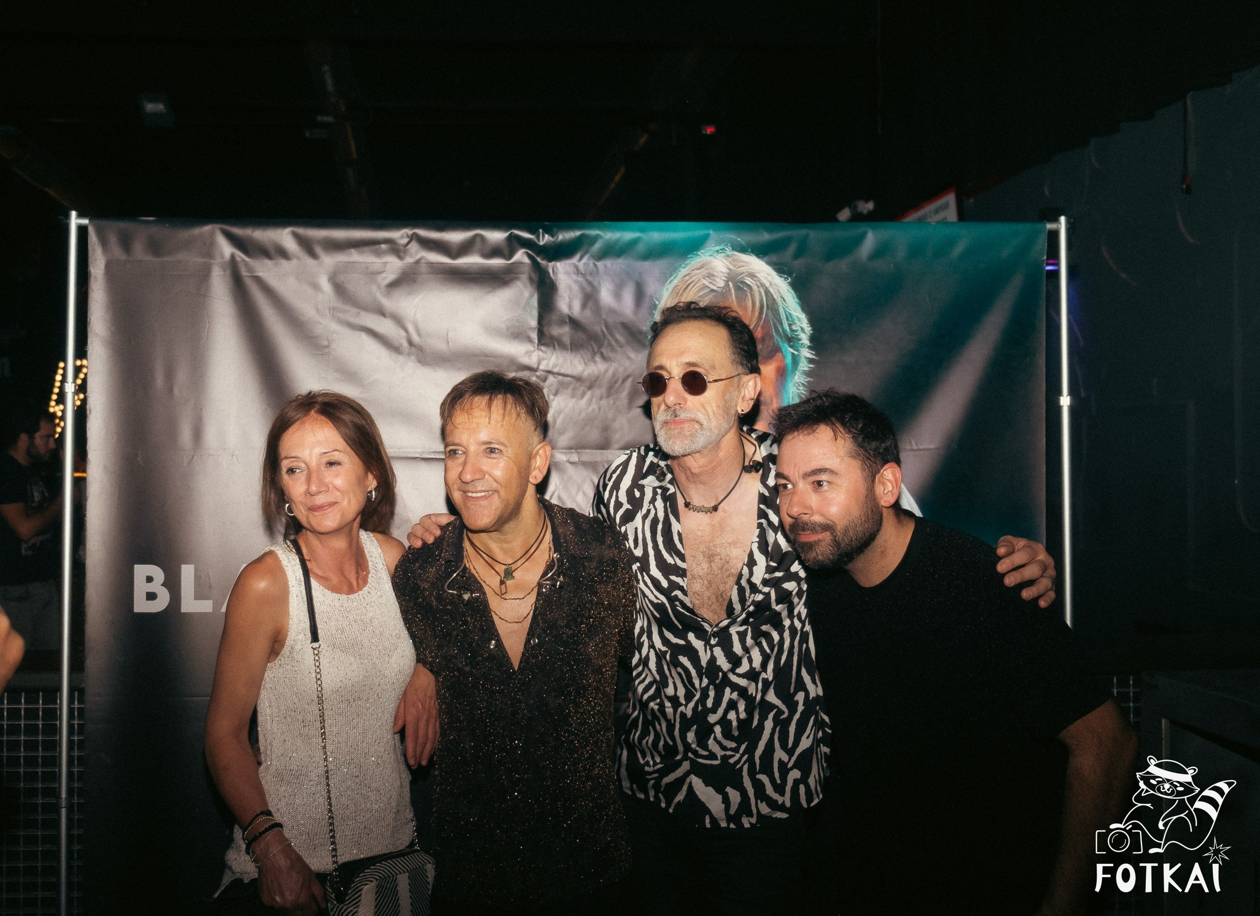 Blackstars revivió a David Bowie con 8 músicos en escena en la Sala Custom de Sevilla, 2026 | FOTKAI