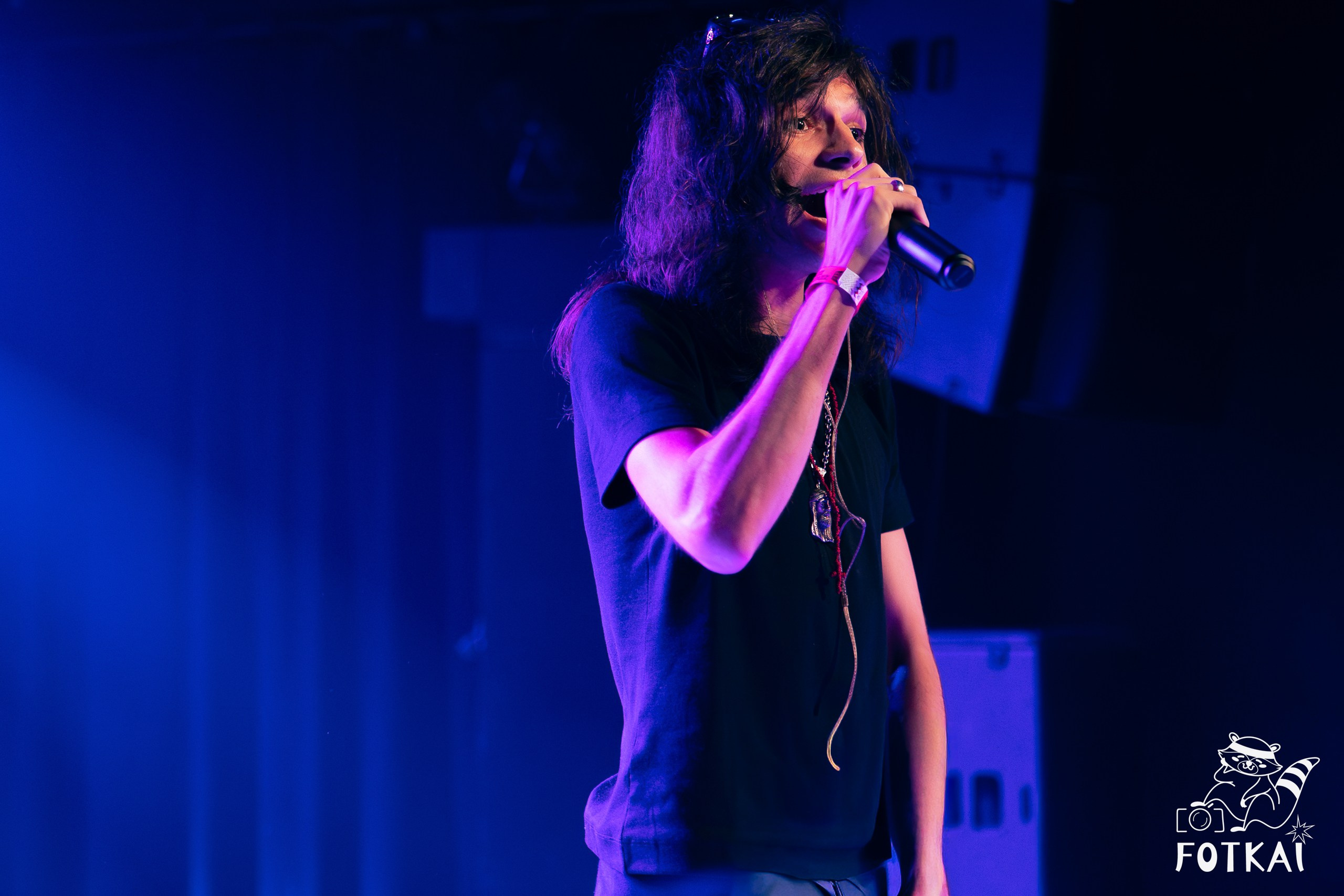 Enzocerobulto Brought Argentine Trap to Razzmatazz Barcelona — Only Spanish Date, 2026 | FOTKAI