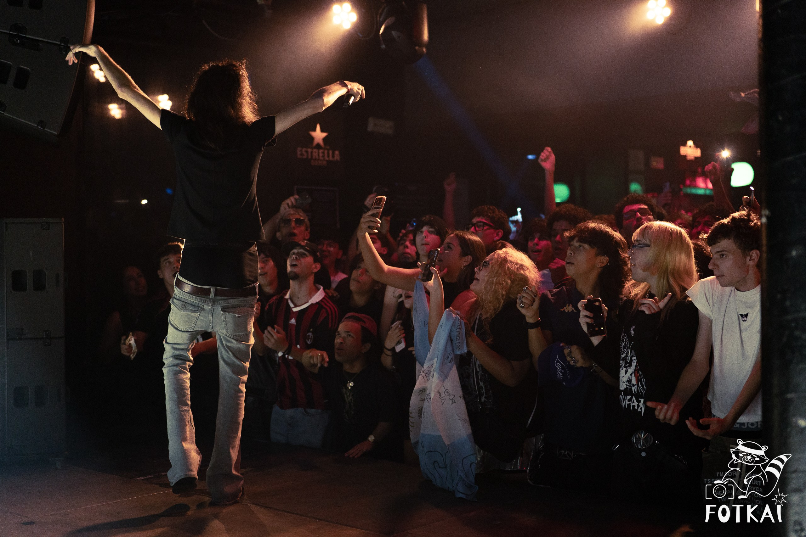 Enzocerobulto Brought Argentine Trap to Razzmatazz Barcelona — Only Spanish Date, 2026 | FOTKAI