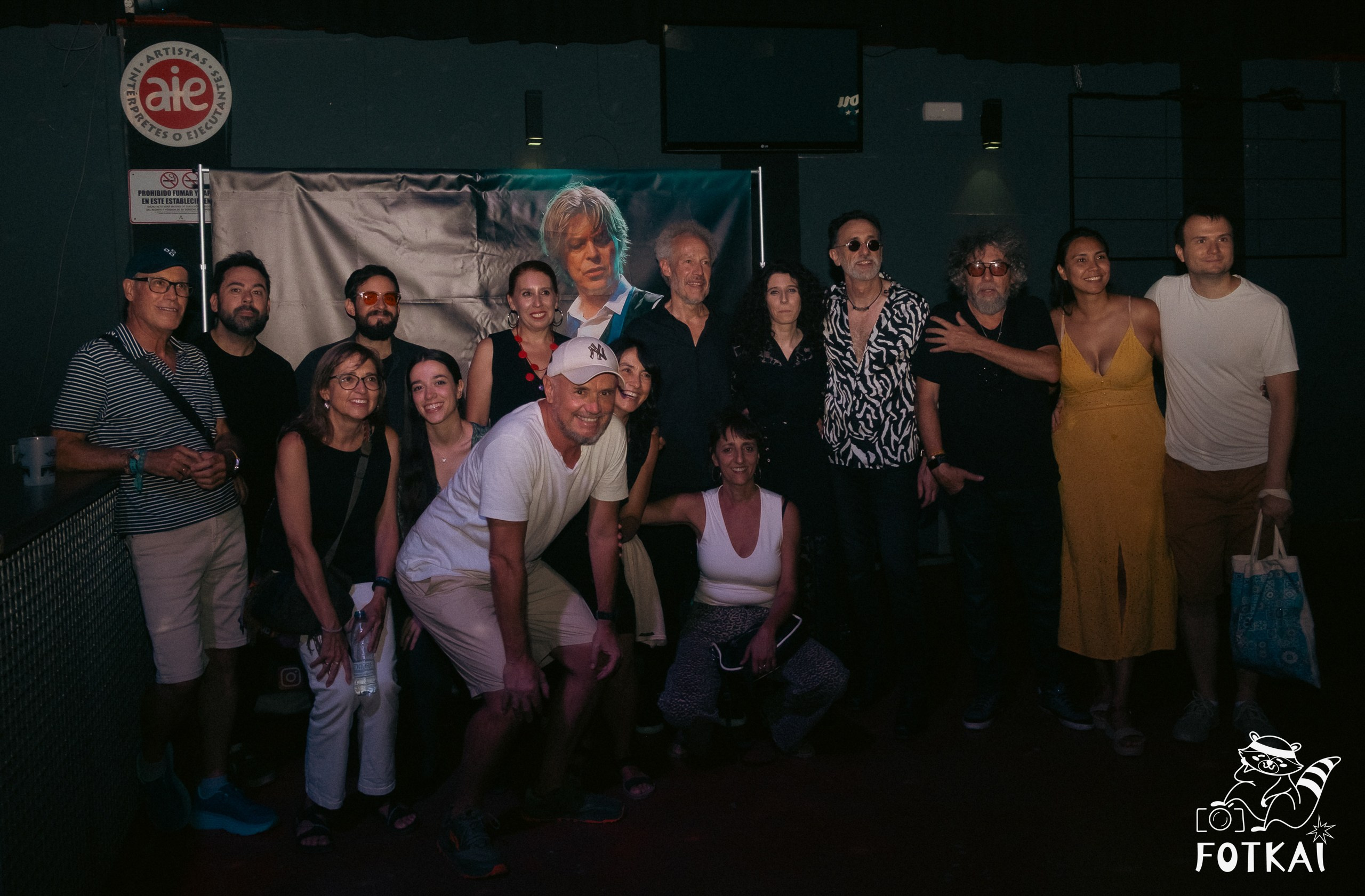 Blackstars revivió a David Bowie con 8 músicos en escena en la Sala Custom de Sevilla, 2026 | FOTKAI