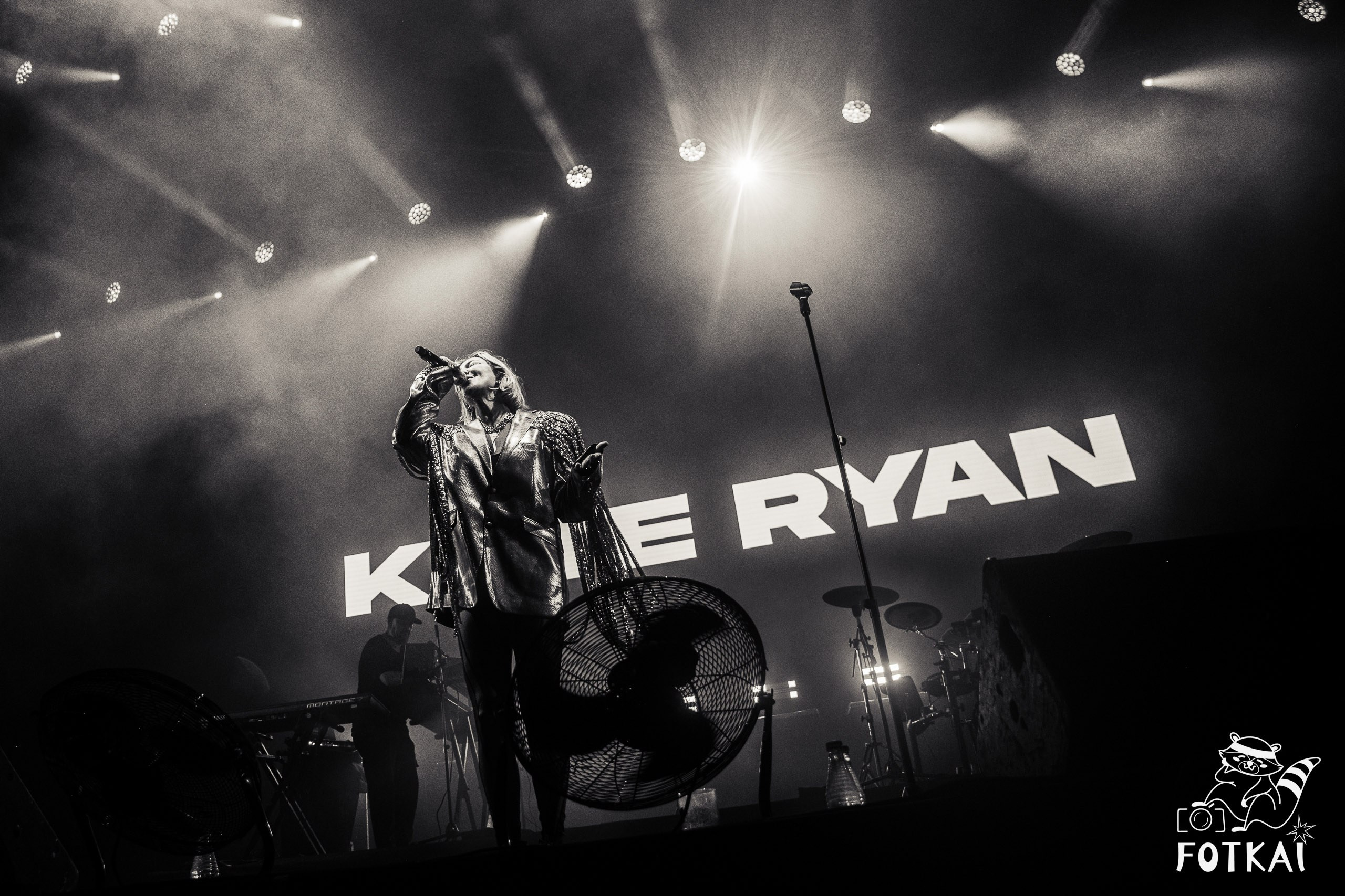 Kate Ryan at Brilla Torrevieja Festival — Live Concert Photos in Torrevieja, Spain, 2026 | FOTKAI