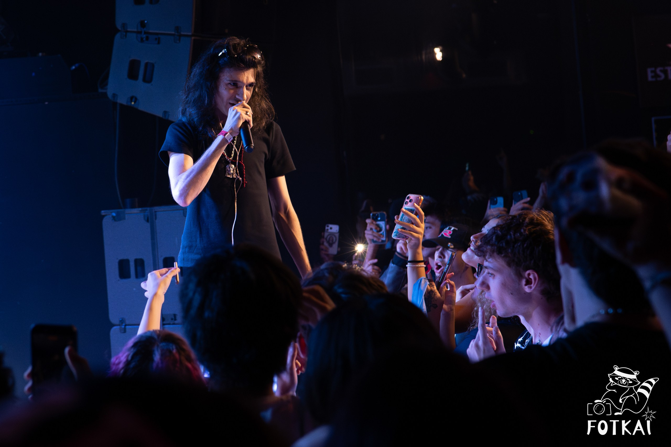 Enzocerobulto Brought Argentine Trap to Razzmatazz Barcelona — Only Spanish Date, 2026 | FOTKAI