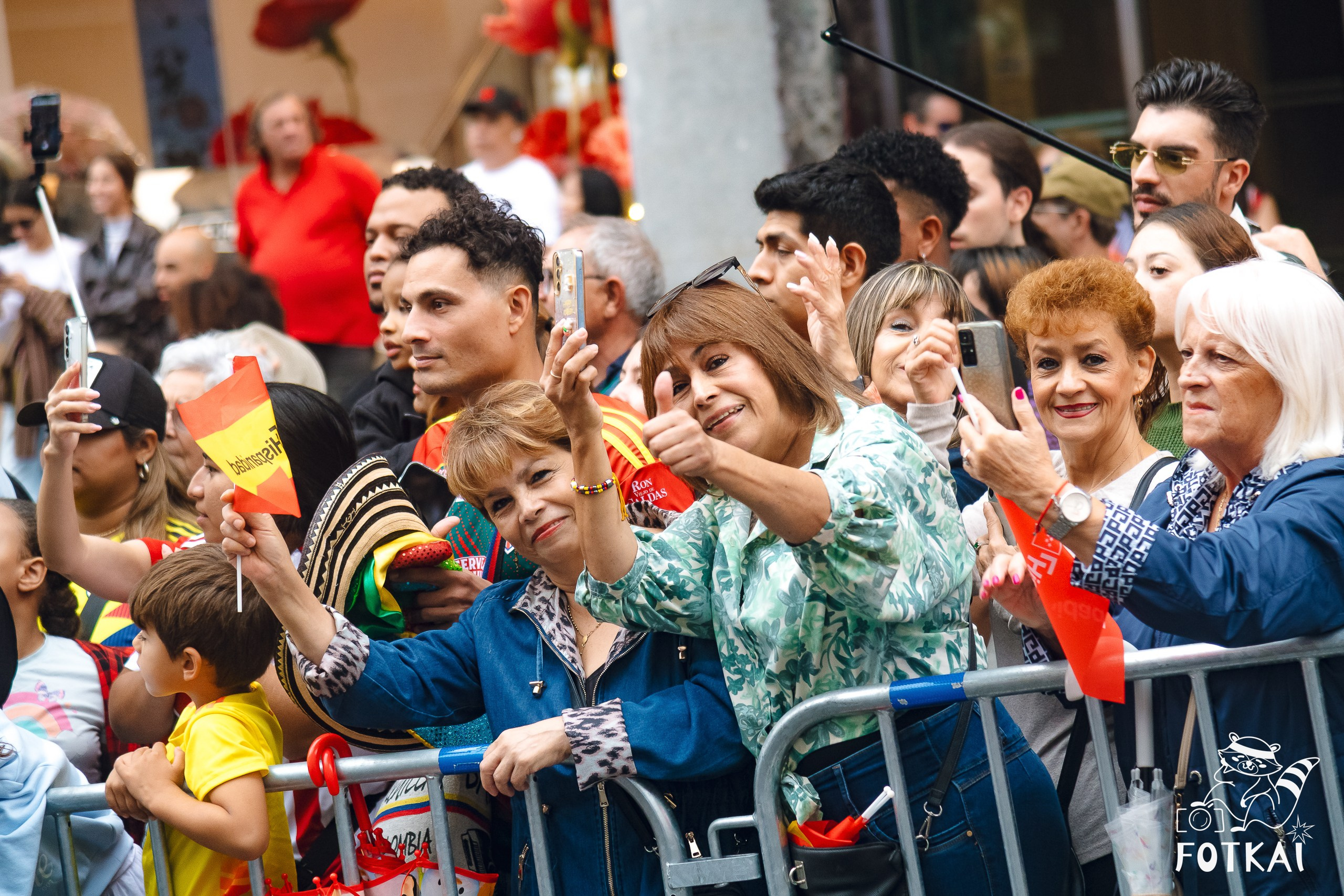 La Gran Cabalgata de la Hispanidad desfiló por la Gran Vía de Madrid — Fotos, 2026 | FOTKAI