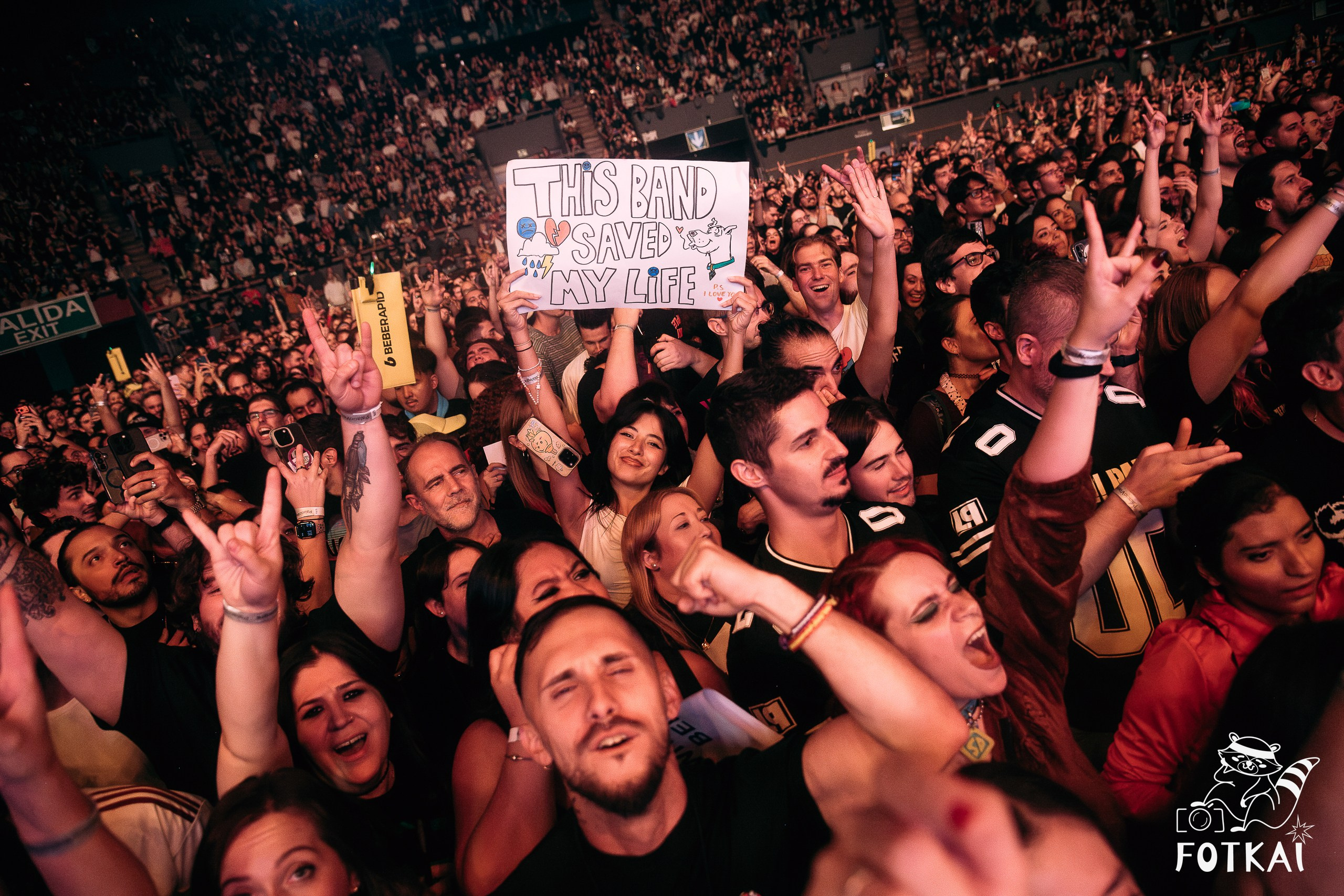 Simple Plan Marked 25 Years at Palacio Vistalegre in Madrid: Pop-Punk Concert Photos, 2026 | FOTKAI