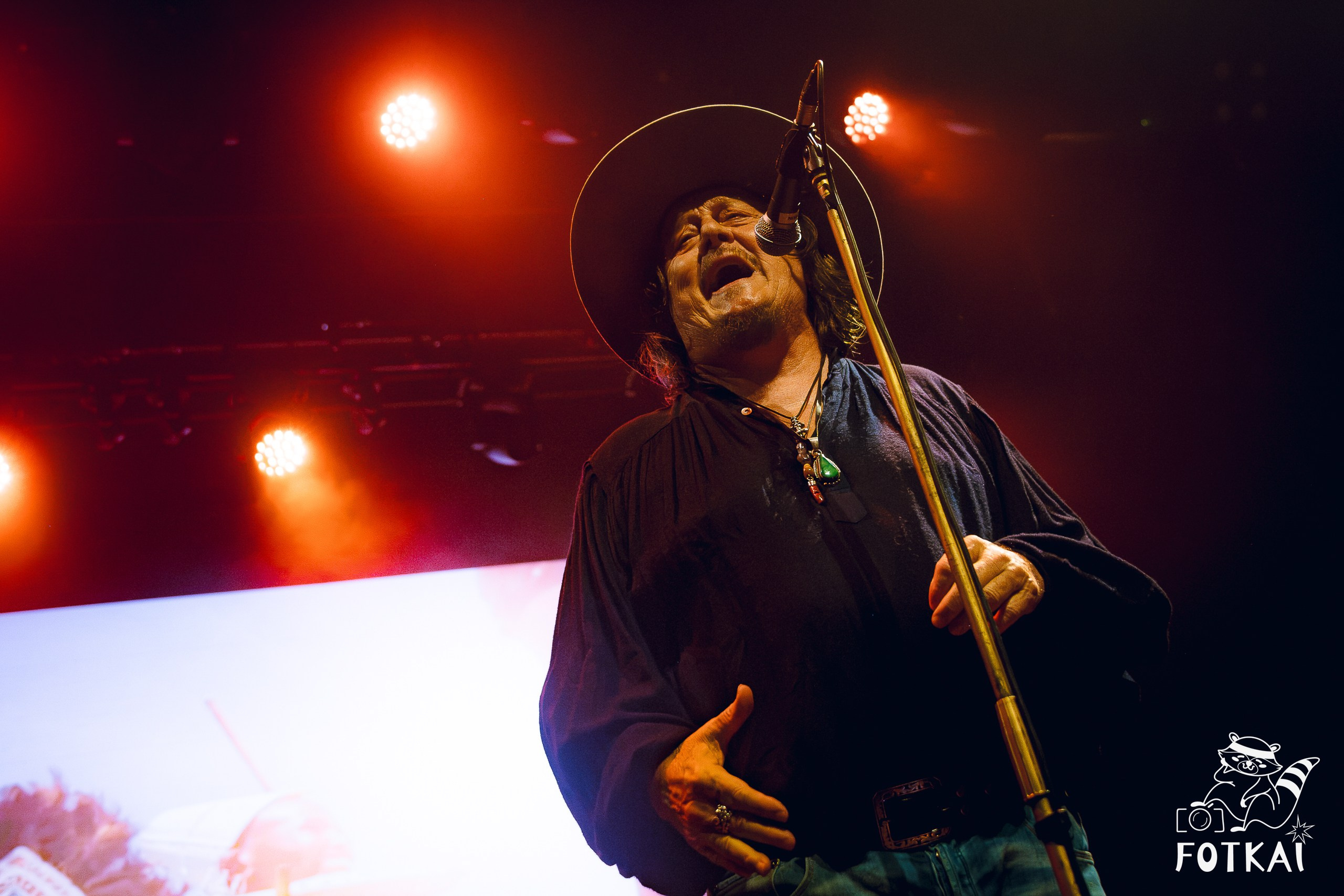 Zucchero celebró 25 años de «Baila (Sexy Thing)» en el Príncipe Pío de Madrid — Fotos, 2026 | FOTKAI