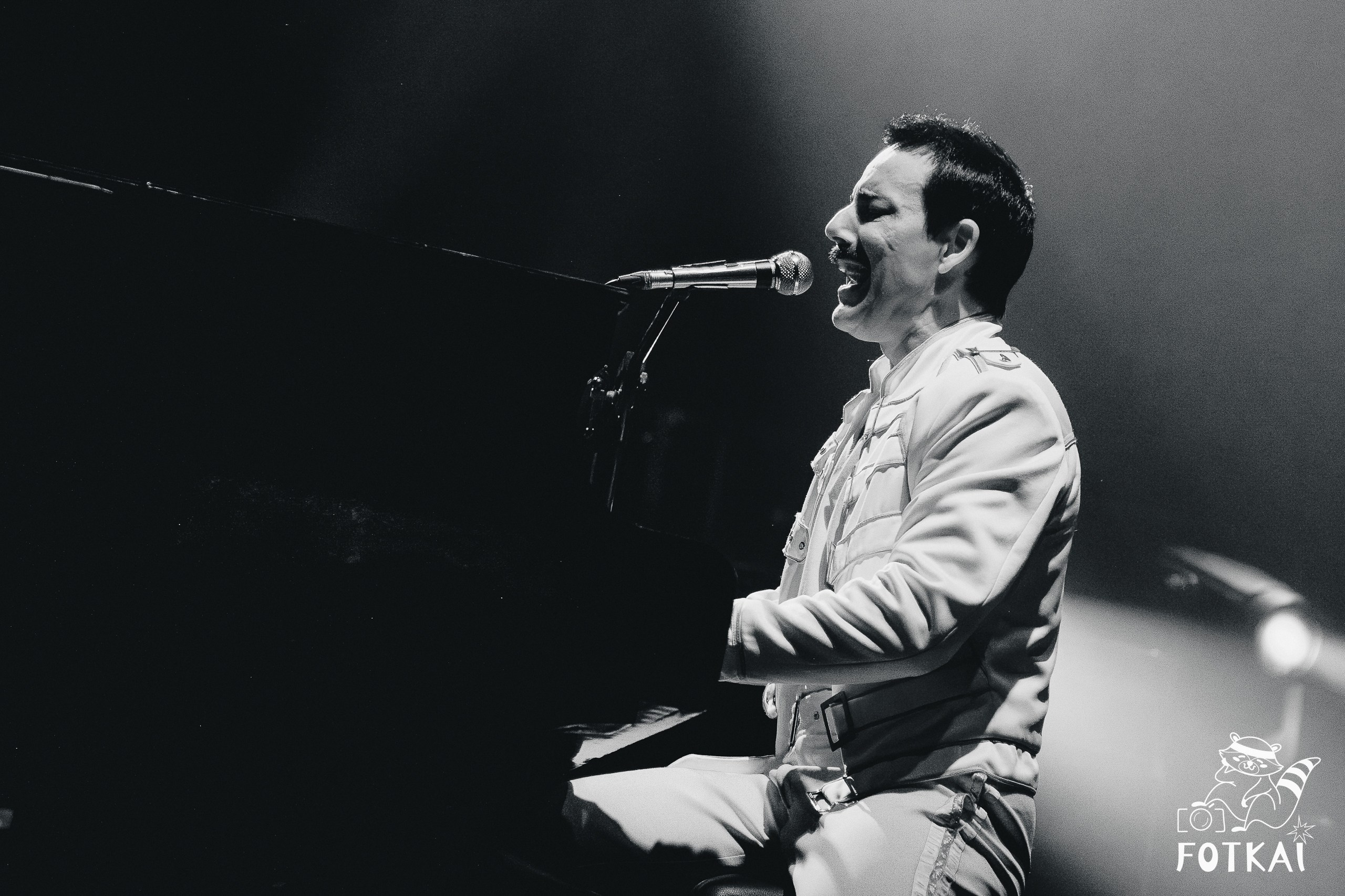 God Save The Queen en Movistar Arena de Madrid: fotos del concierto tributo a Queen, 2026 | FOTKAI