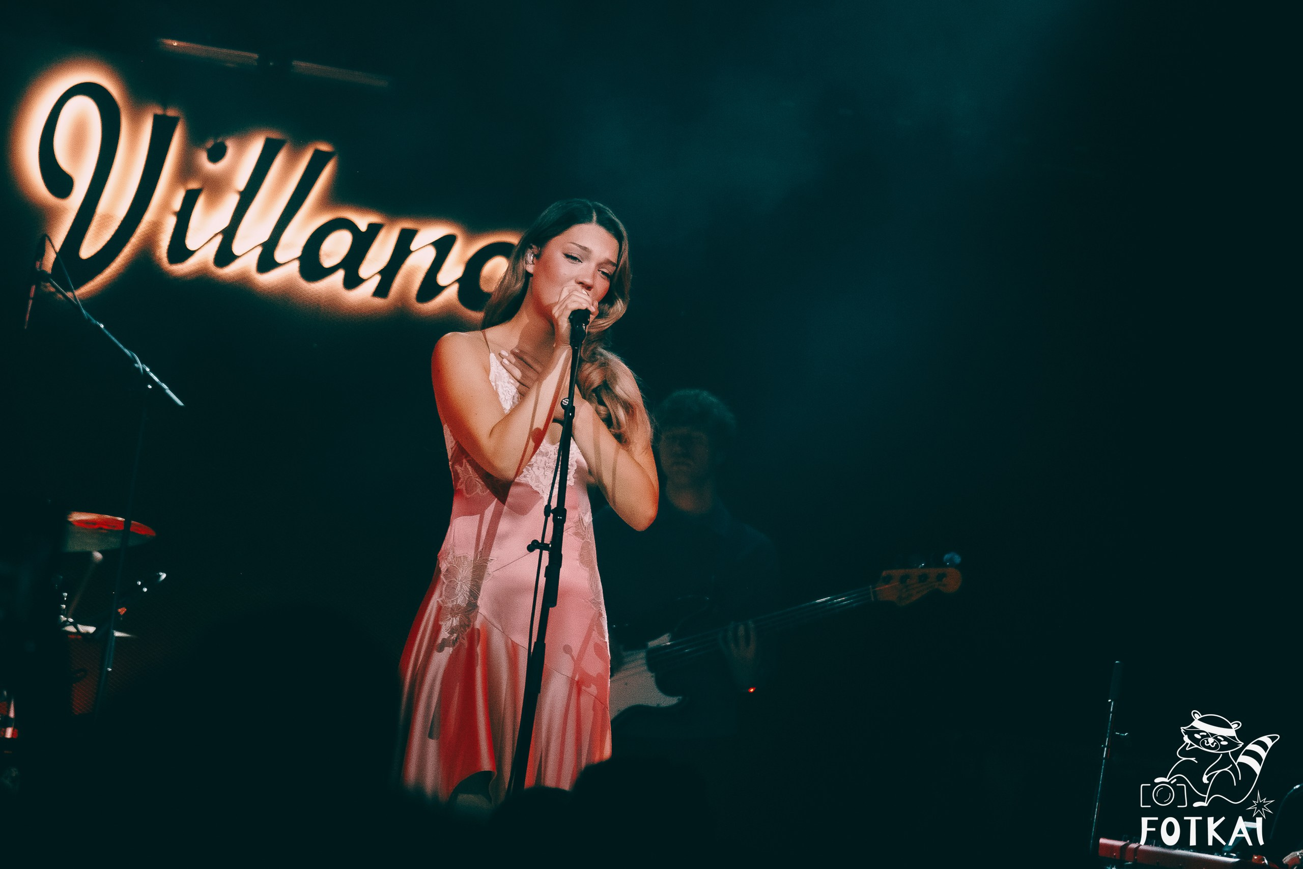 Isabel van Gelder debutó en España con su pop onírico en la Sala Villanos de Madrid, 2026 | FOTKAI