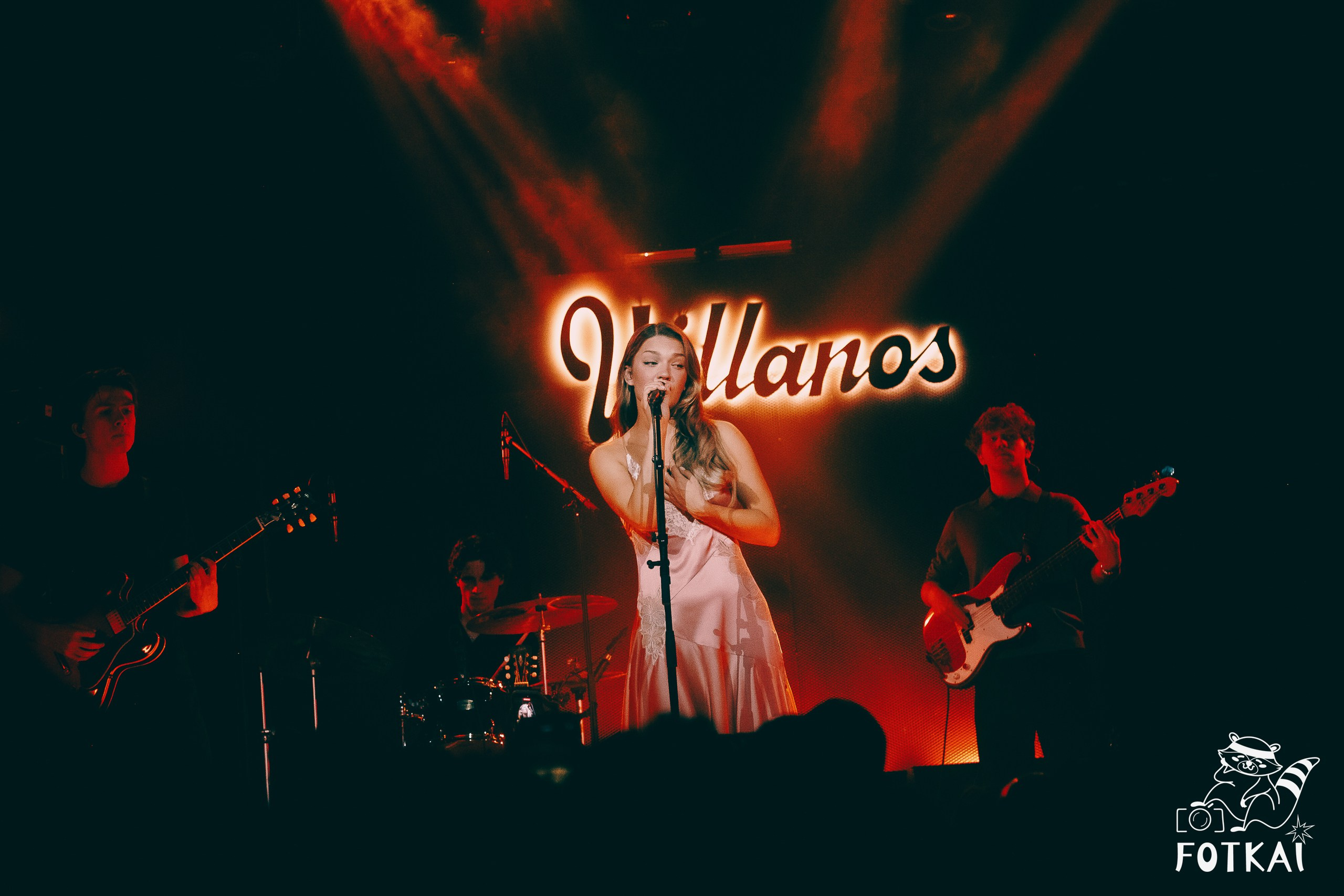Isabel van Gelder debutó en España con su pop onírico en la Sala Villanos de Madrid, 2026 | FOTKAI