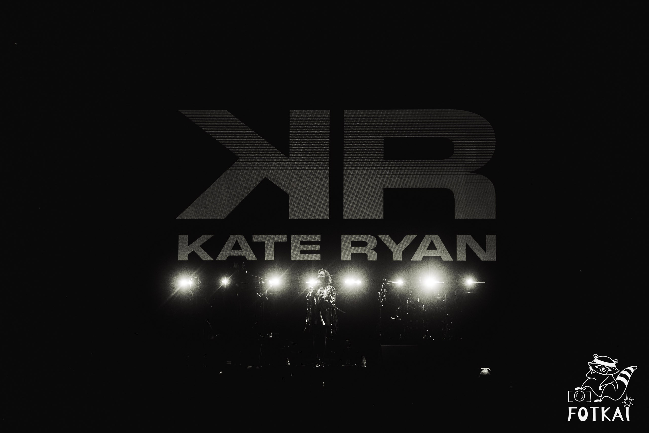 Kate Ryan at Brilla Torrevieja Festival — Live Concert Photos in Torrevieja, Spain, 2026 | FOTKAI