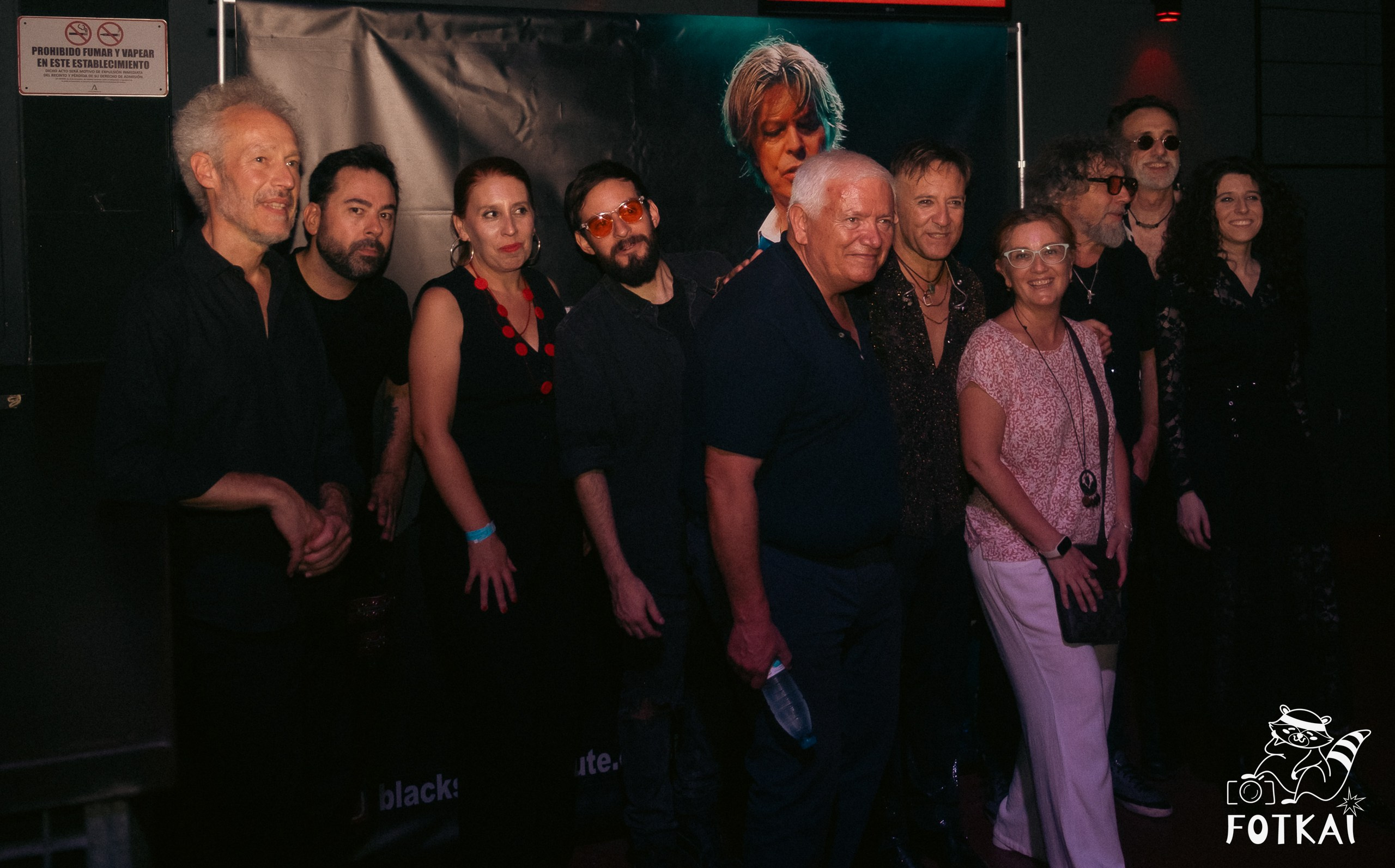 Blackstars revivió a David Bowie con 8 músicos en escena en la Sala Custom de Sevilla, 2026 | FOTKAI