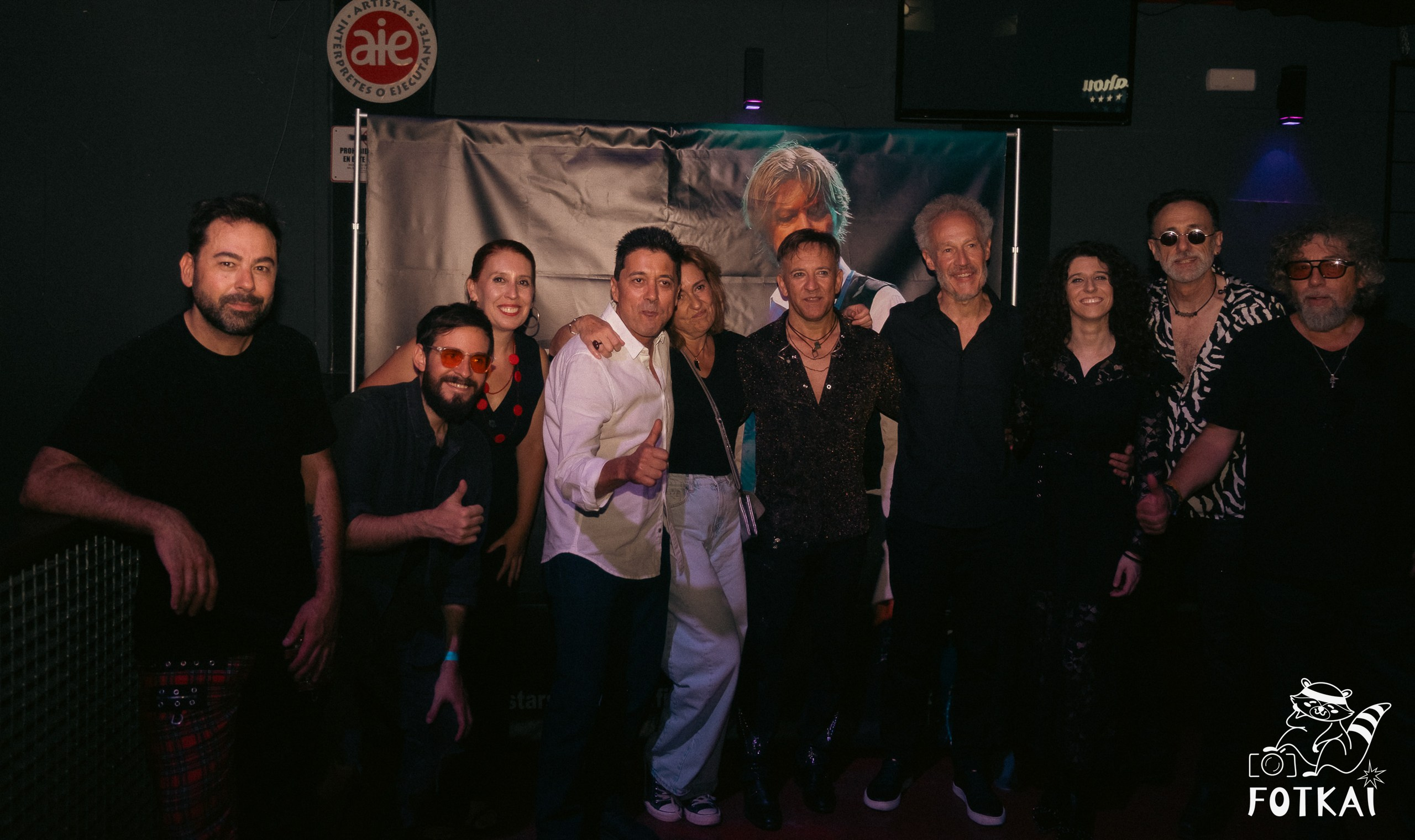 Blackstars revivió a David Bowie con 8 músicos en escena en la Sala Custom de Sevilla, 2026 | FOTKAI