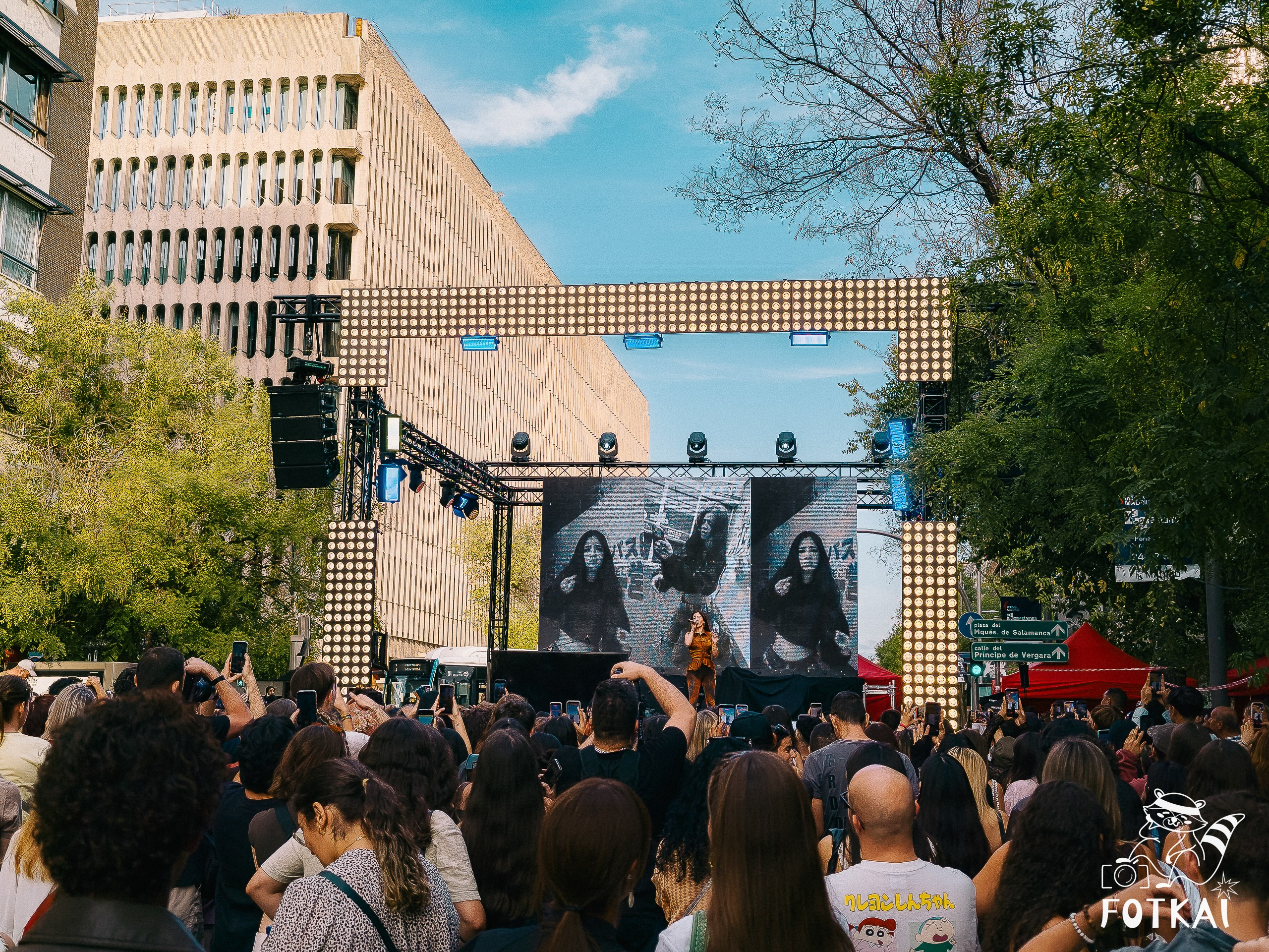 Vogue Fashion's Night Out в Мадриде 2026 — Viva Suecia, Katteyes и вся живая программа | FOTKAI