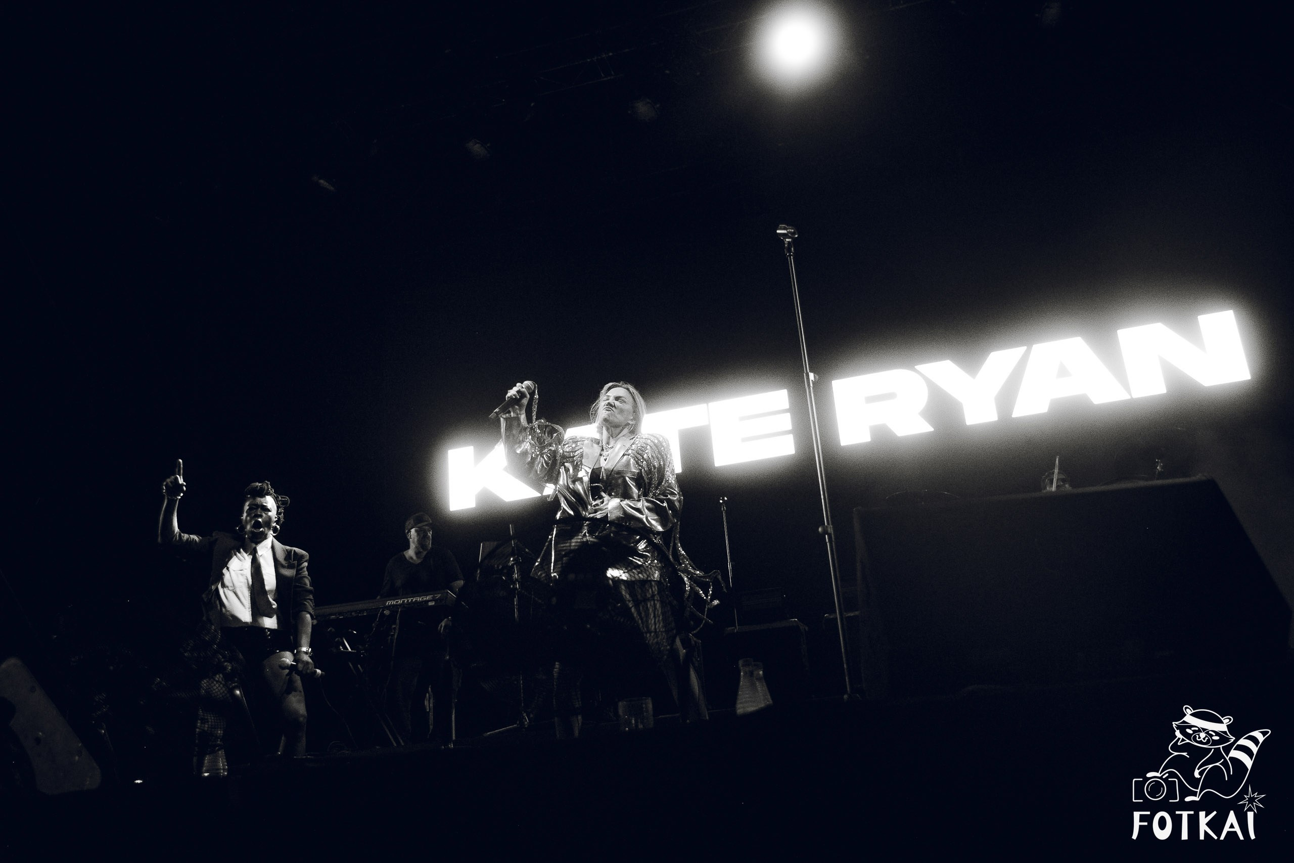 Kate Ryan at Brilla Torrevieja Festival — Live Concert Photos in Torrevieja, Spain, 2026 | FOTKAI
