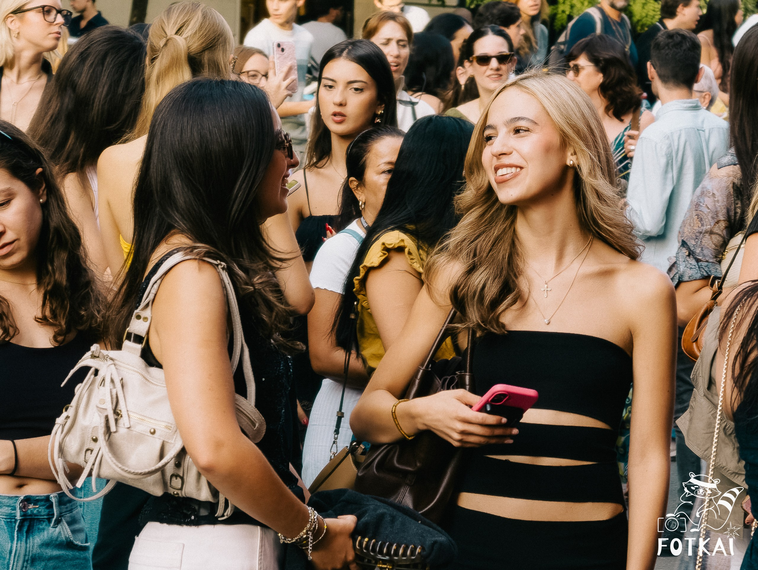 Vogue Fashion's Night Out в Мадриде 2026 — Viva Suecia, Katteyes и вся живая программа | FOTKAI