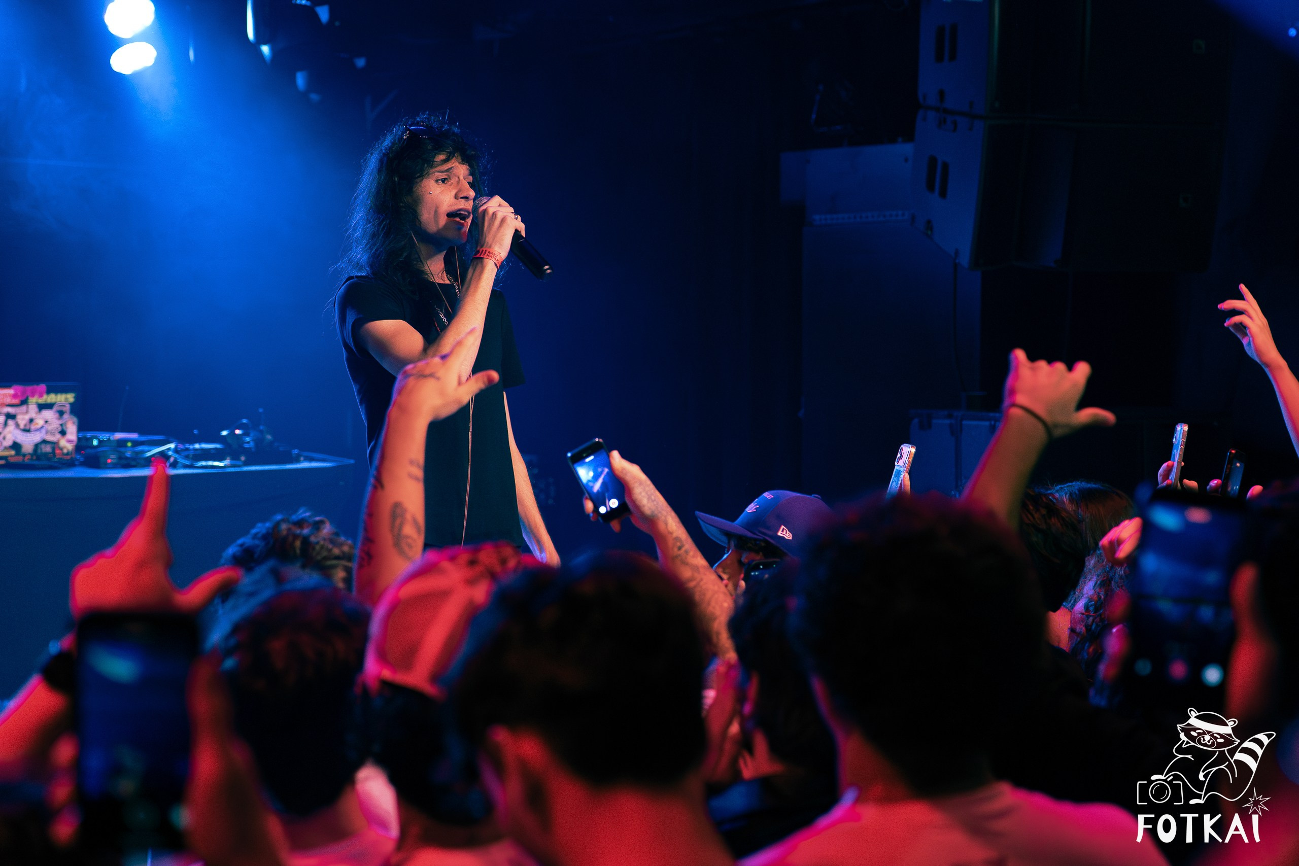 Enzocerobulto Brought Argentine Trap to Razzmatazz Barcelona — Only Spanish Date, 2026 | FOTKAI