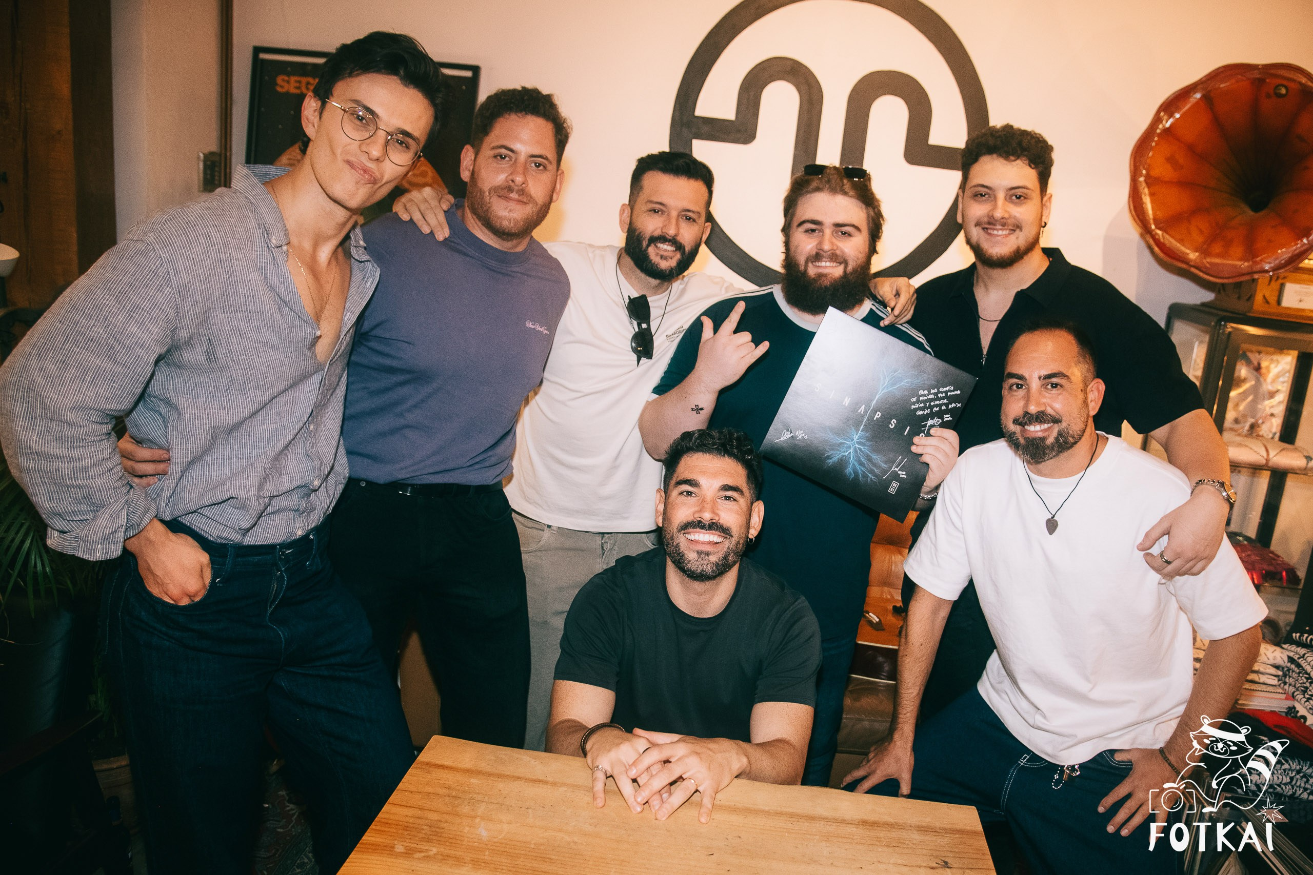 Diagnóstico Binario Launched Sinapsis with an Intimate Acoustic Set at Marilians Records, Madrid, 2026 | FOTKAI