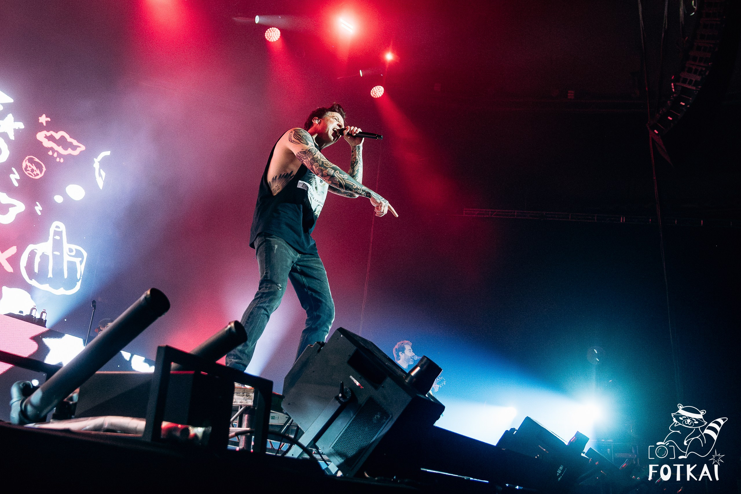 Simple Plan Marked 25 Years at Palacio Vistalegre in Madrid: Pop-Punk Concert Photos, 2026 | FOTKAI