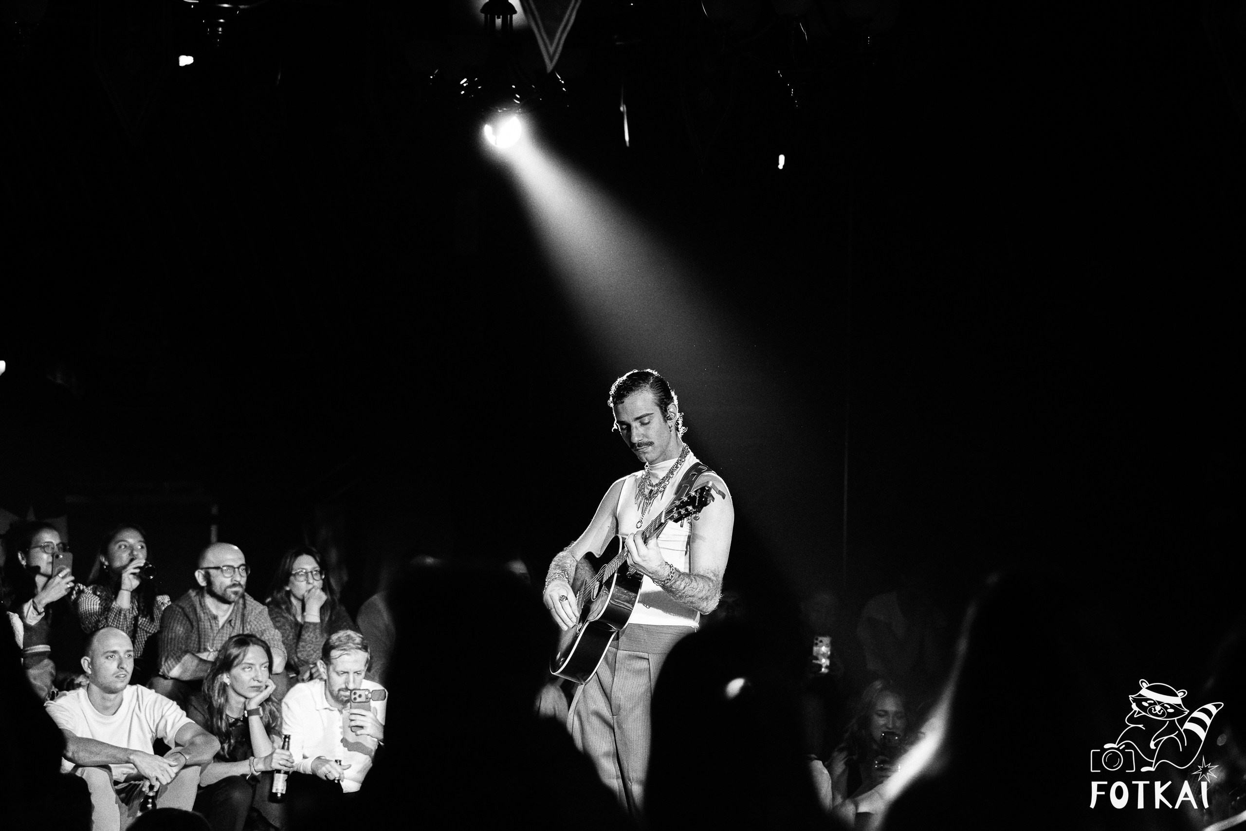 Santi Muk en Sala Copérnico de Madrid: fotos del concierto de nueva canción argentina, 2026 | FOTKAI