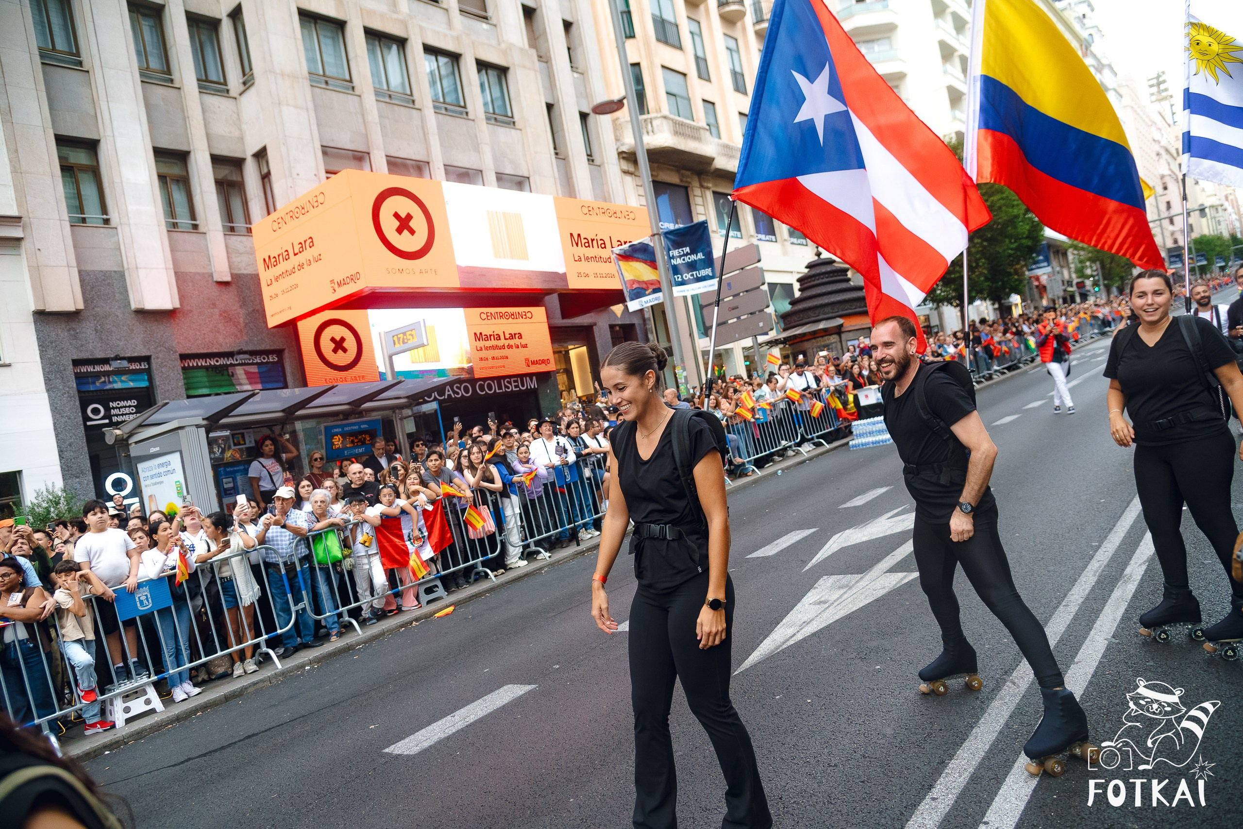 La Gran Cabalgata de la Hispanidad desfiló por la Gran Vía de Madrid — Fotos, 2026 | FOTKAI