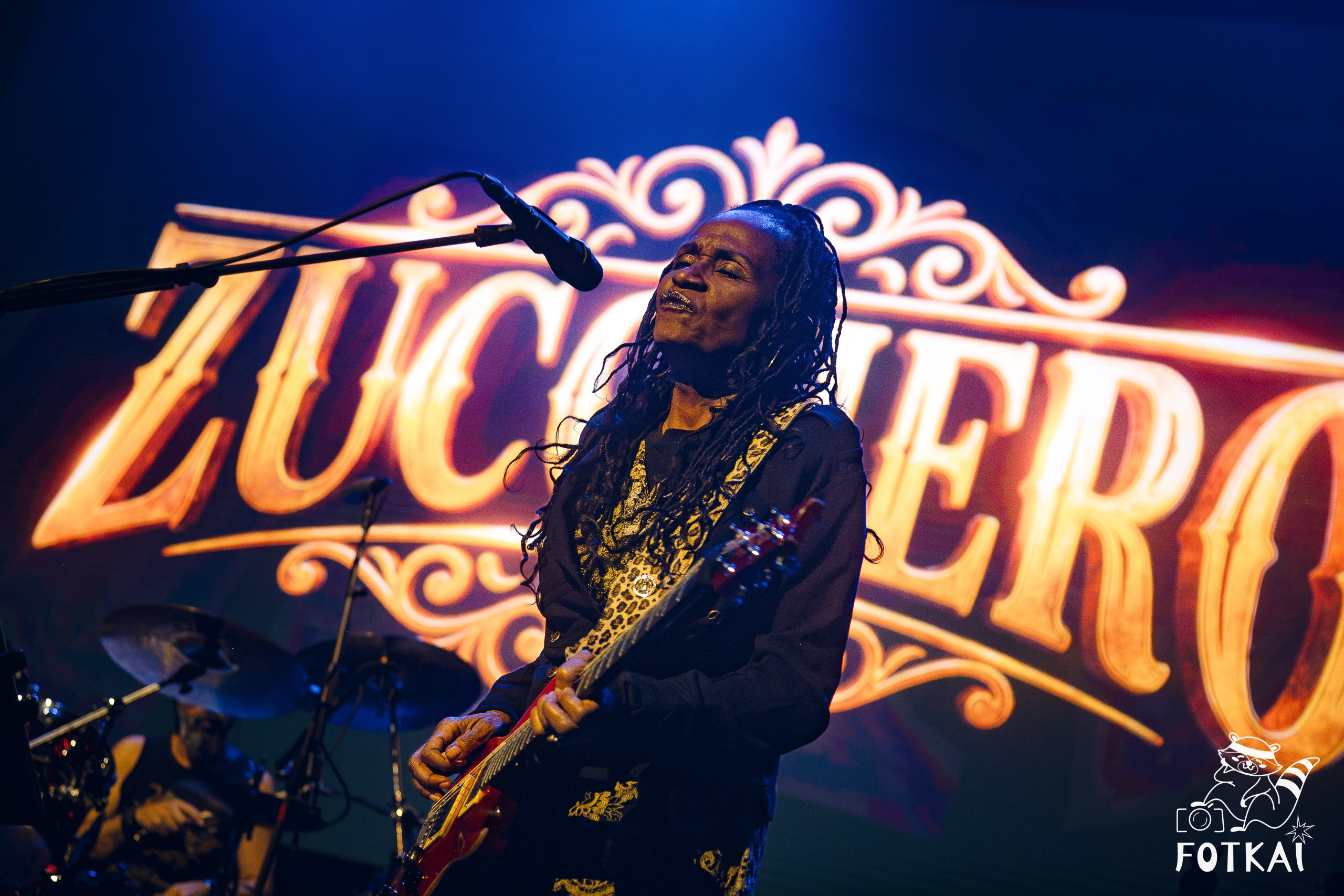 Zucchero celebró 25 años de «Baila (Sexy Thing)» en el Príncipe Pío de Madrid — Fotos, 2026 | FOTKAI