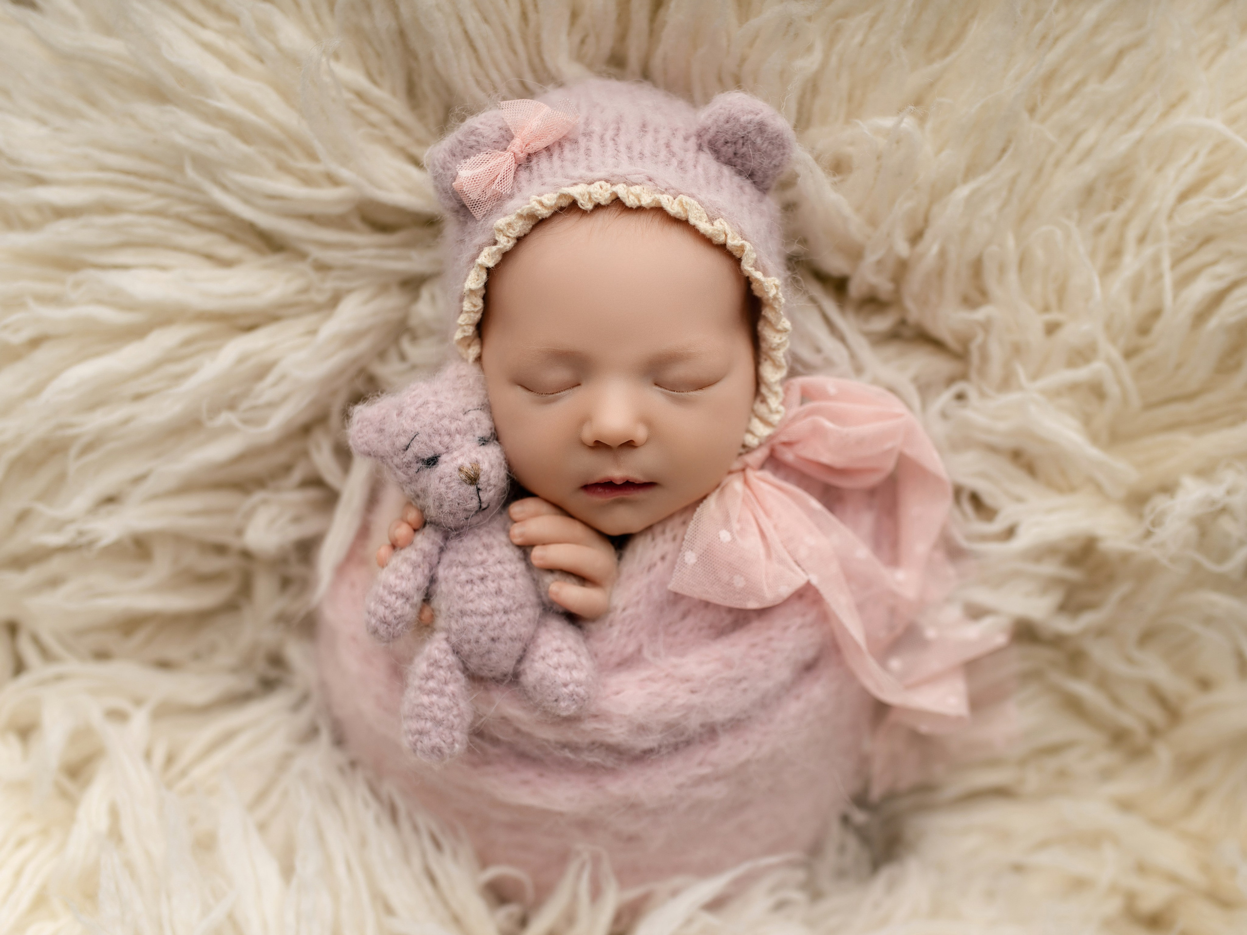 Esu Aleksandra naujagimių ir kudikių fotografė iš Vilniaus