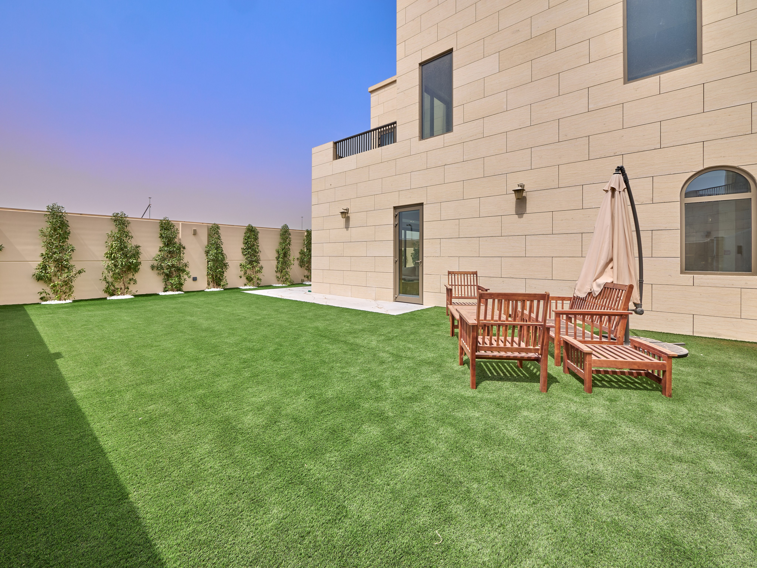 Jasmine Lane Townhouse Photography — Dubai Real Estate Listing. Hotel Photographer in Dubai — Interiors & Commercial by Oleg Novikov