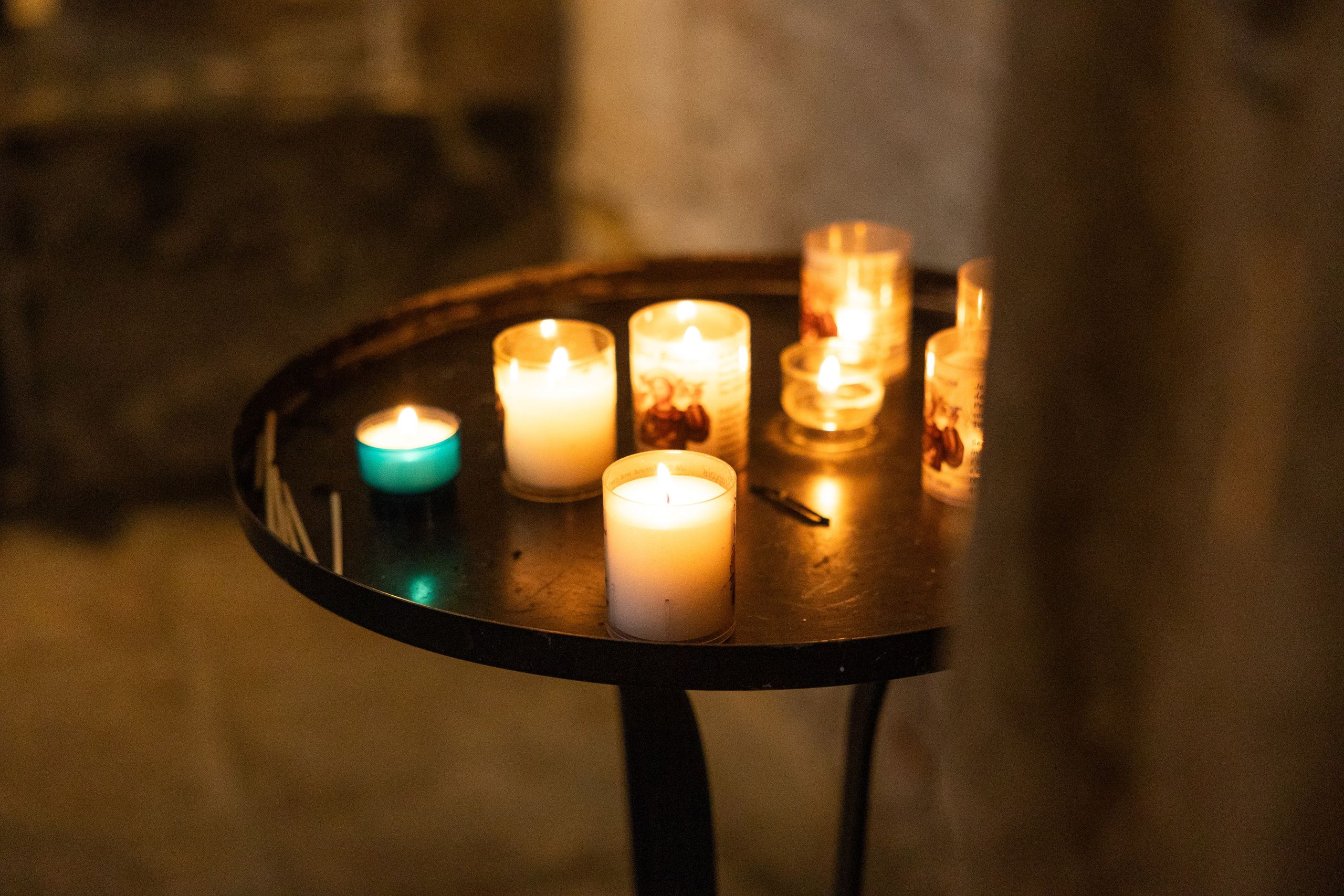 The Baptism of Diana in the Church of Saint-Sernin in Toulouse. Eugénie Smirnova — Photographe à Toulouse et dans le Sud-Ouest