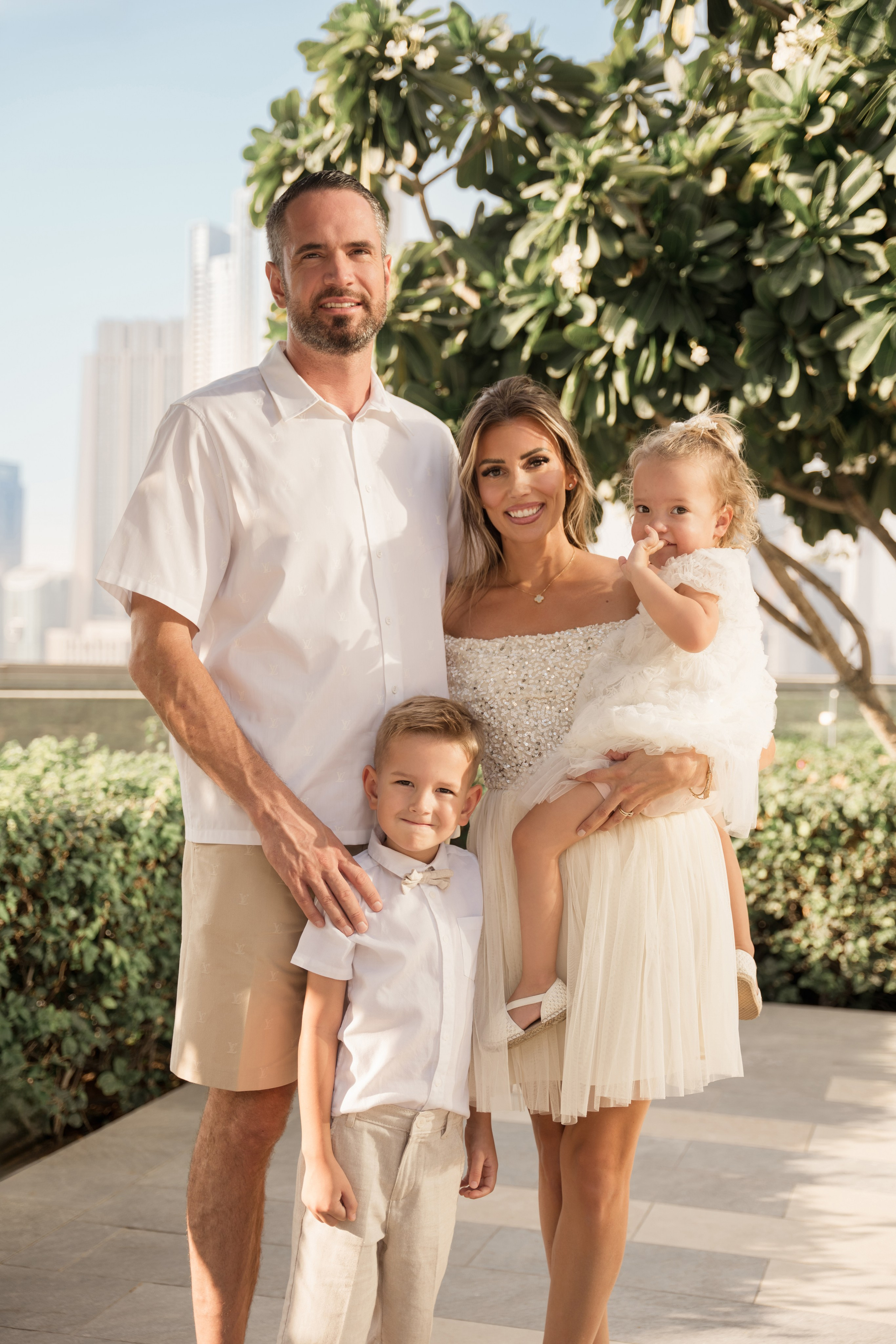 The heart of the city. Angela Iakovleva — Family Photographer in Dubai