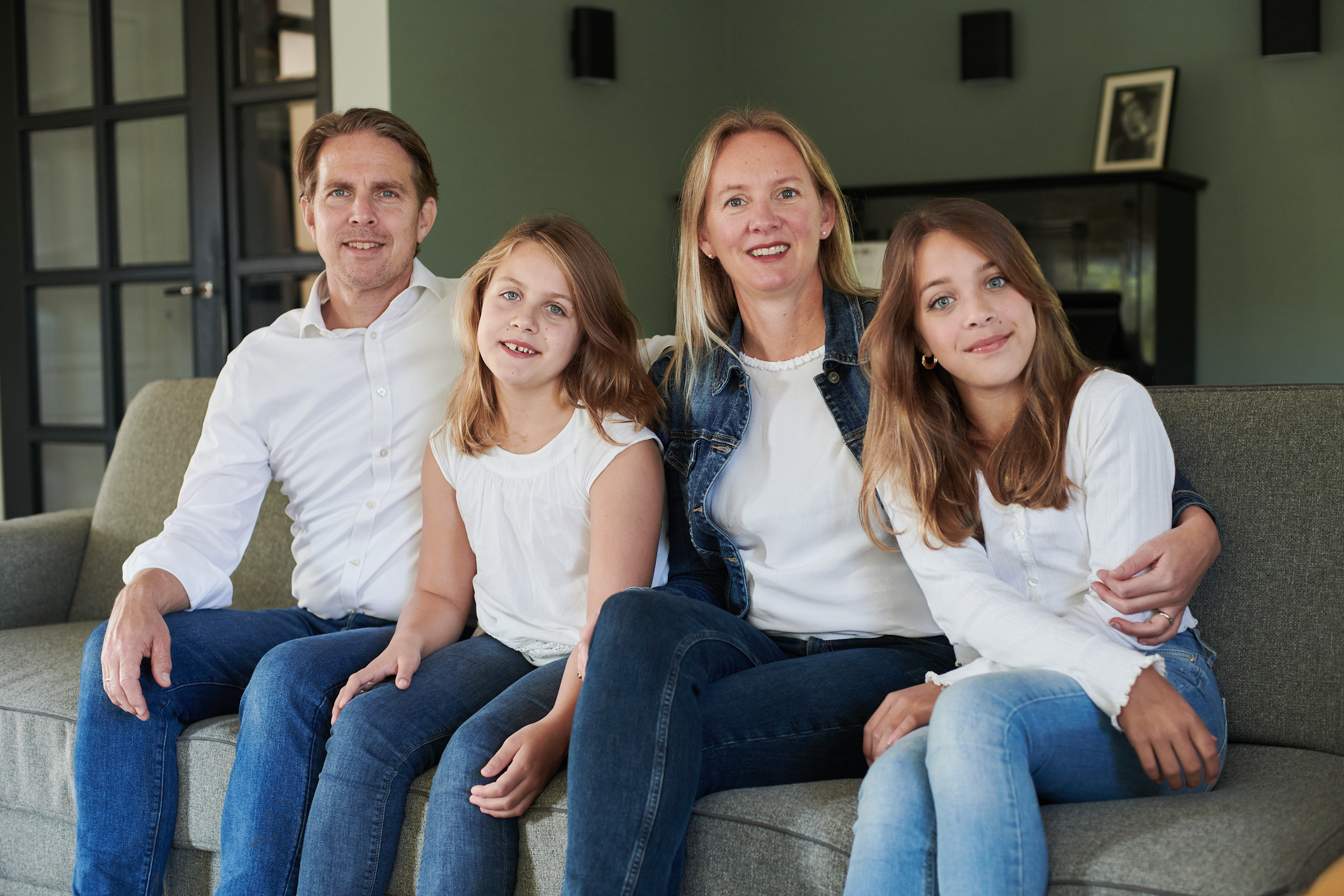 Family photo shoot in the Netherlands. Portrait and Wedding Photographer Brussels & Amsterdam