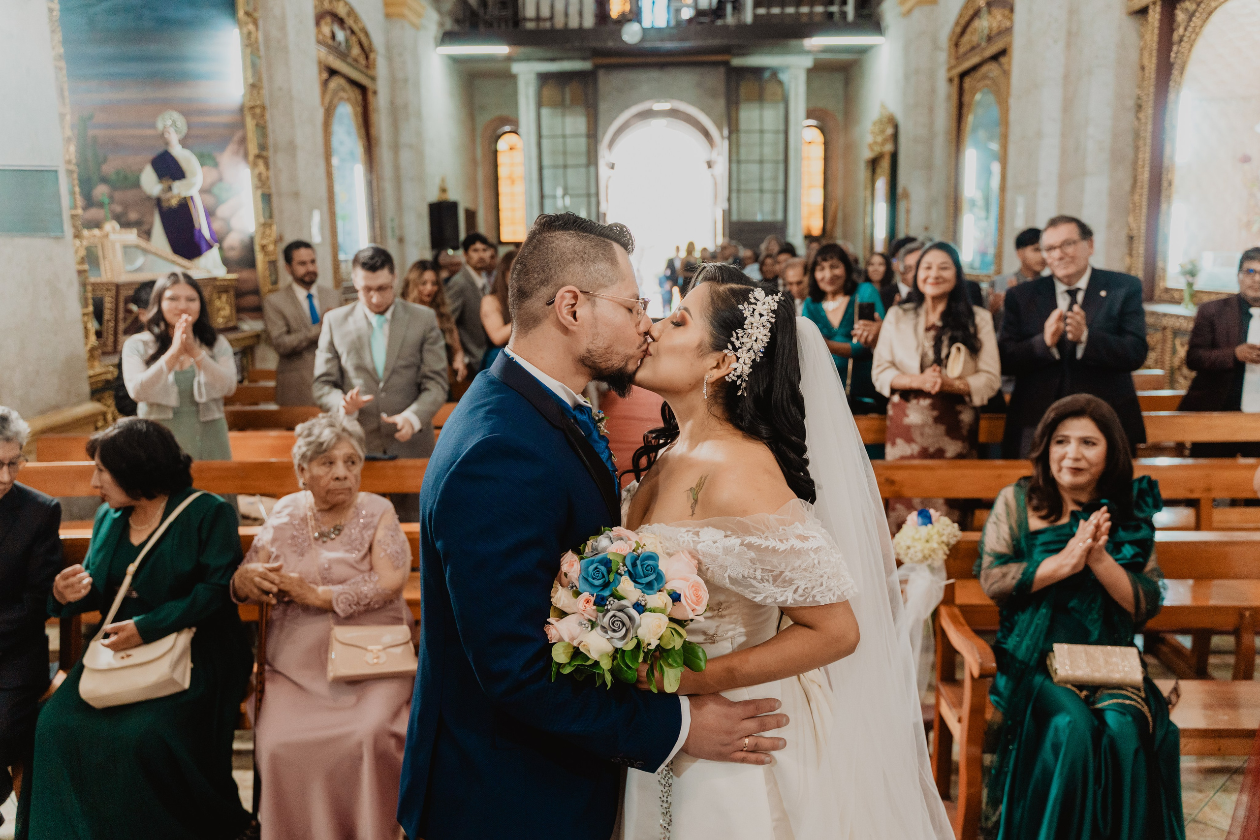 GABRIELA + JORGE | BODA CIVIL RELIGIOSA. Studio KVTA | Fotografía y Video de Bodas en Arequipa
