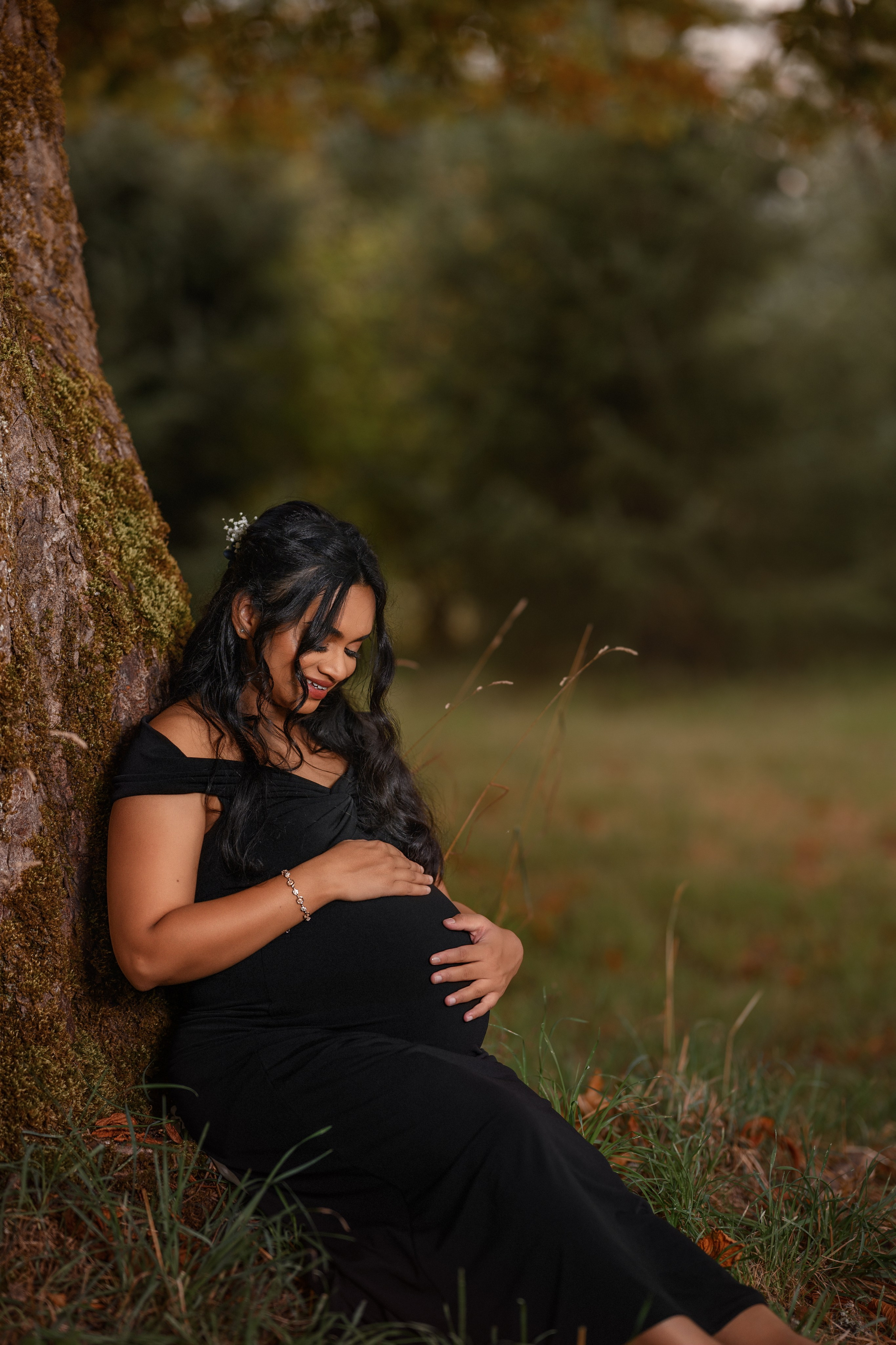 Grisha with her husband. Wedding & family photography in Seattle area. Helen Michelle photographer