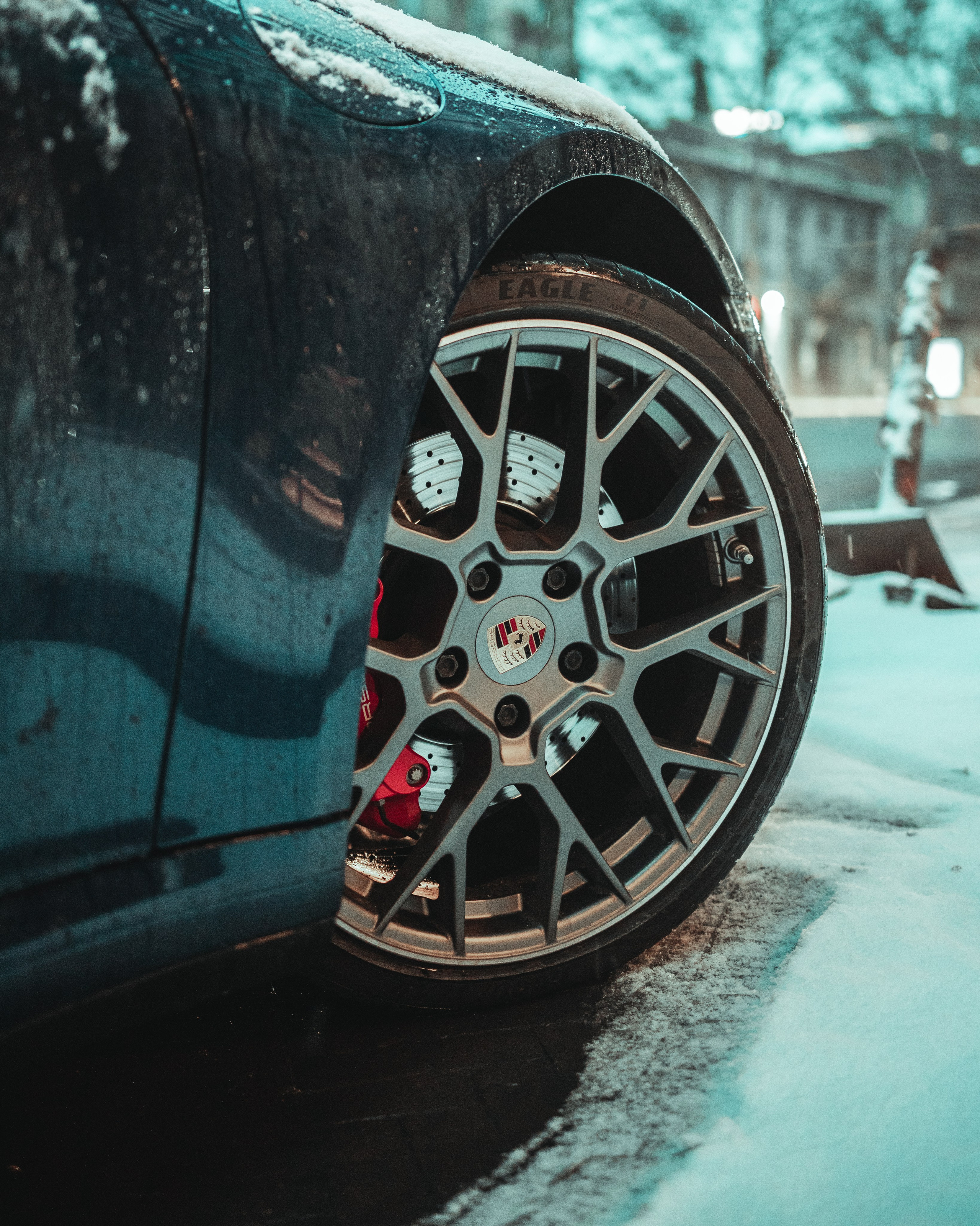 T B I L I S I. Bspander