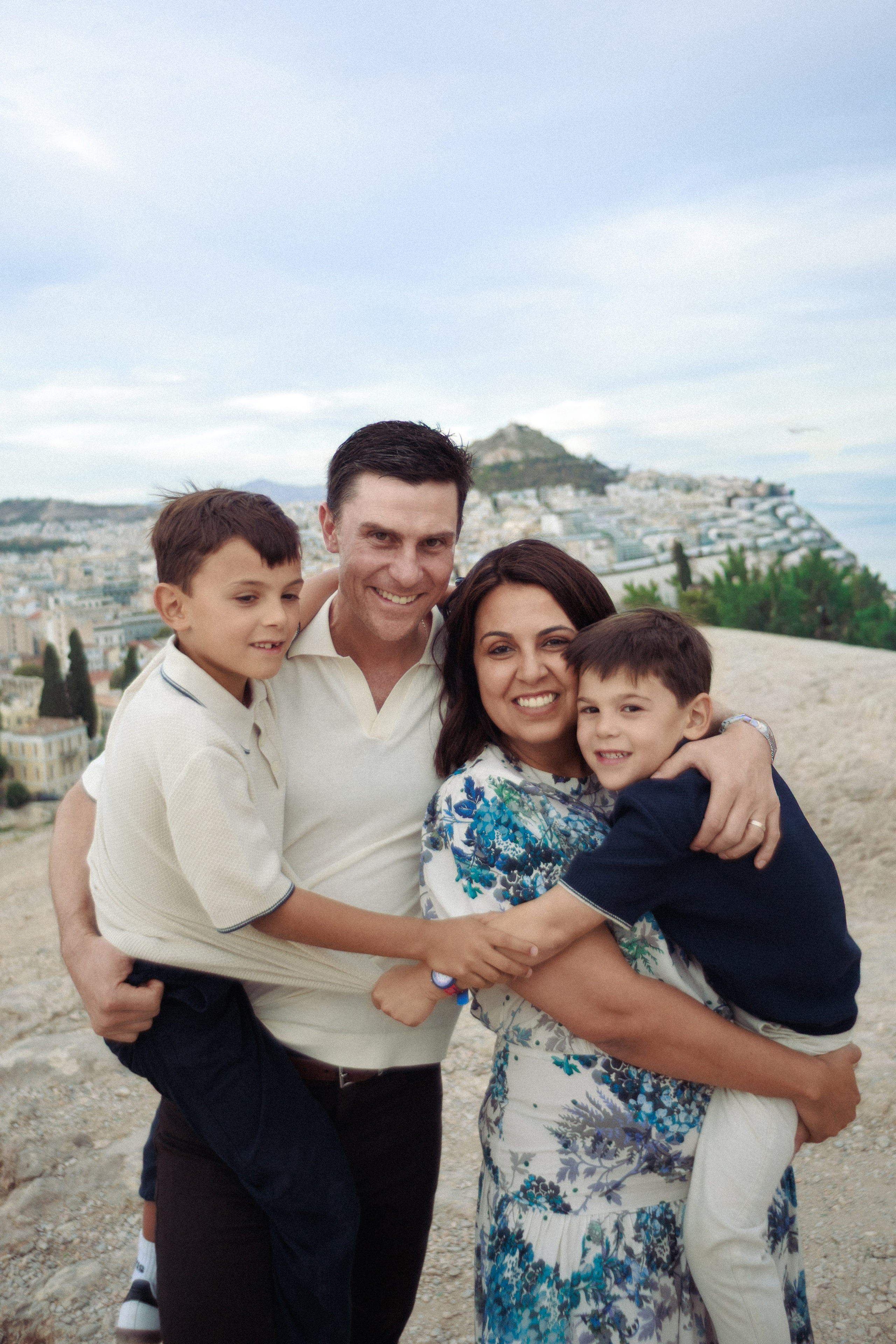 Spooner family in Athens. Photographer in Greece Kristina
